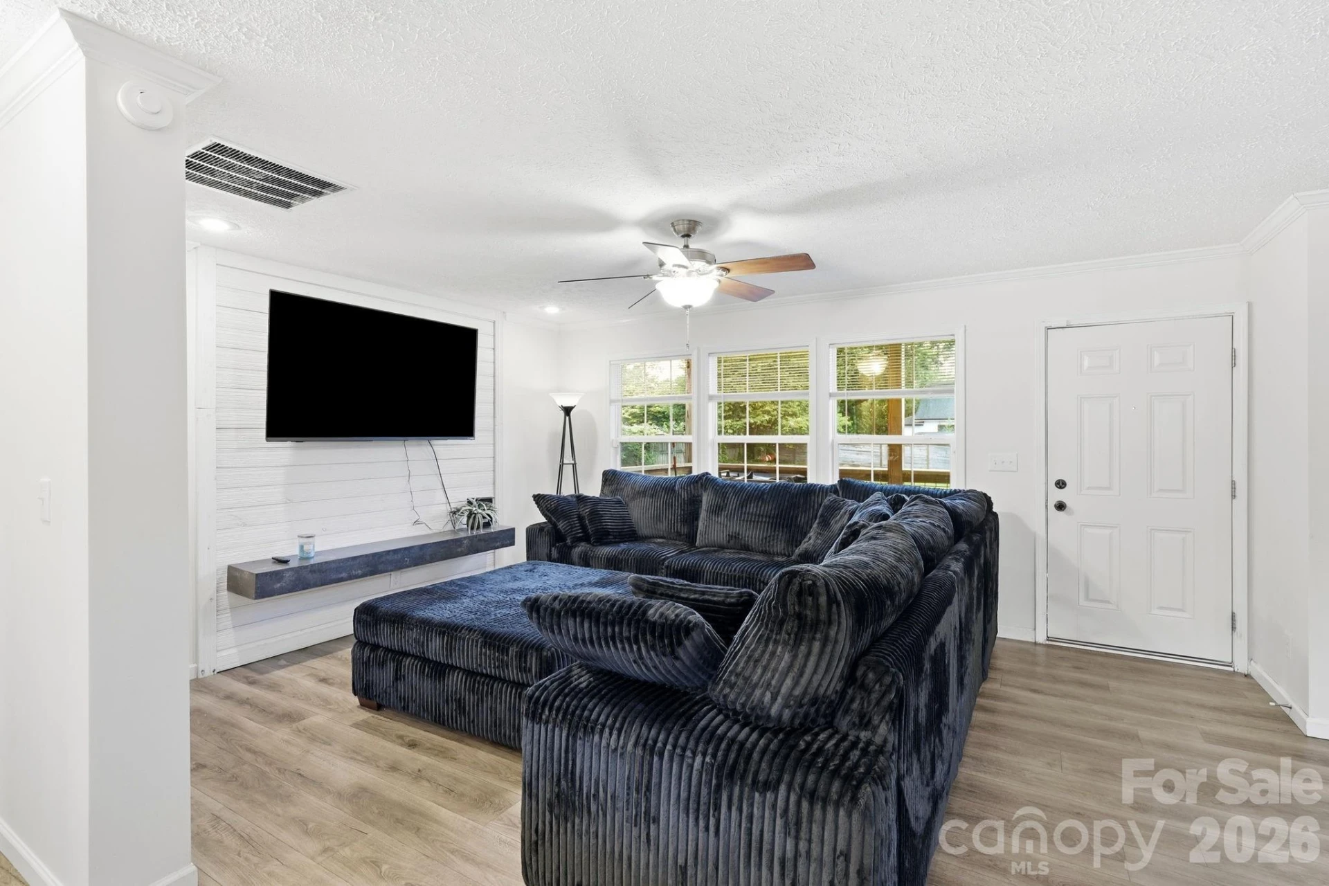 417 Glover Street - Photo 6