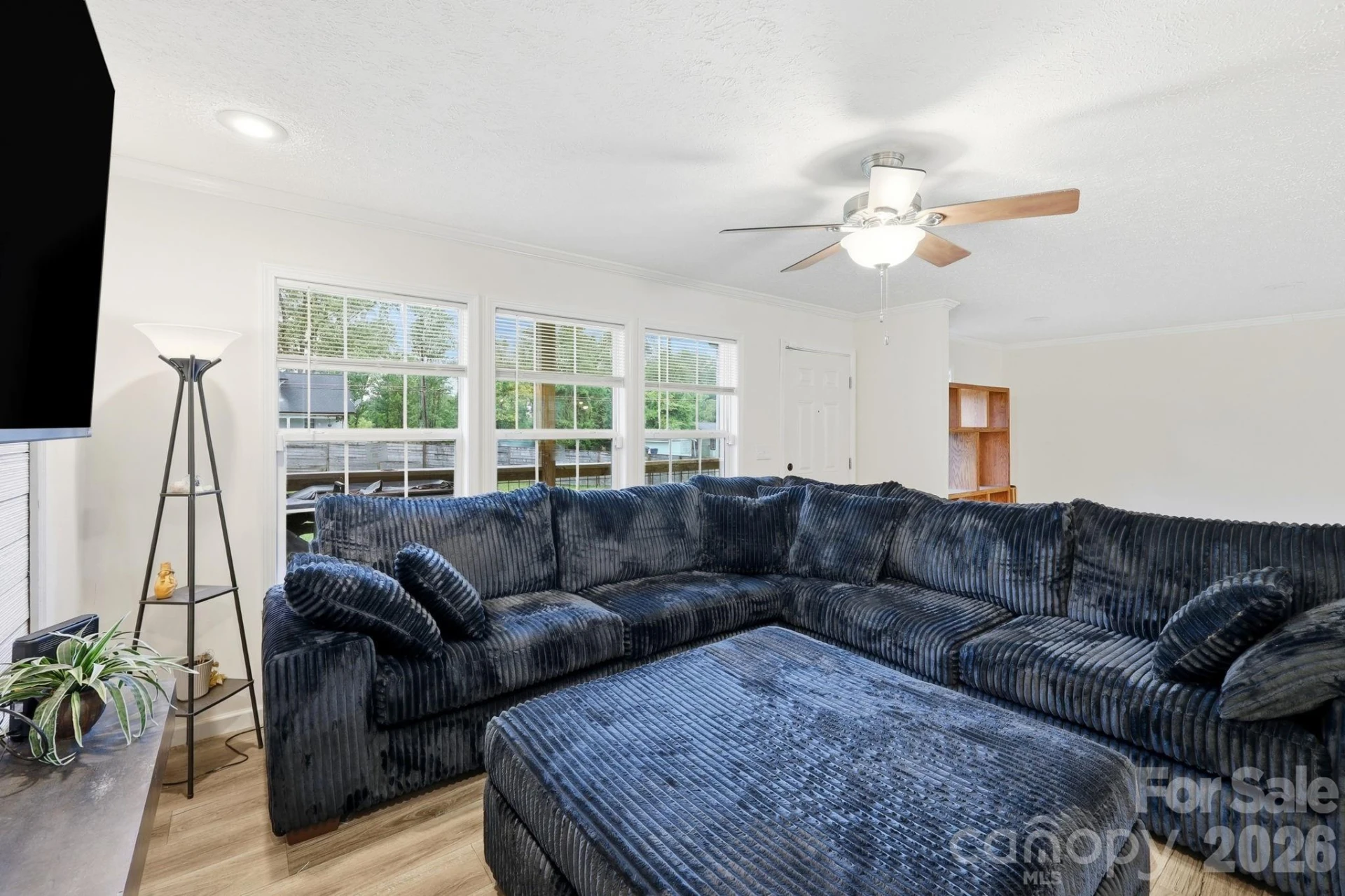 417 Glover Street - Photo 8