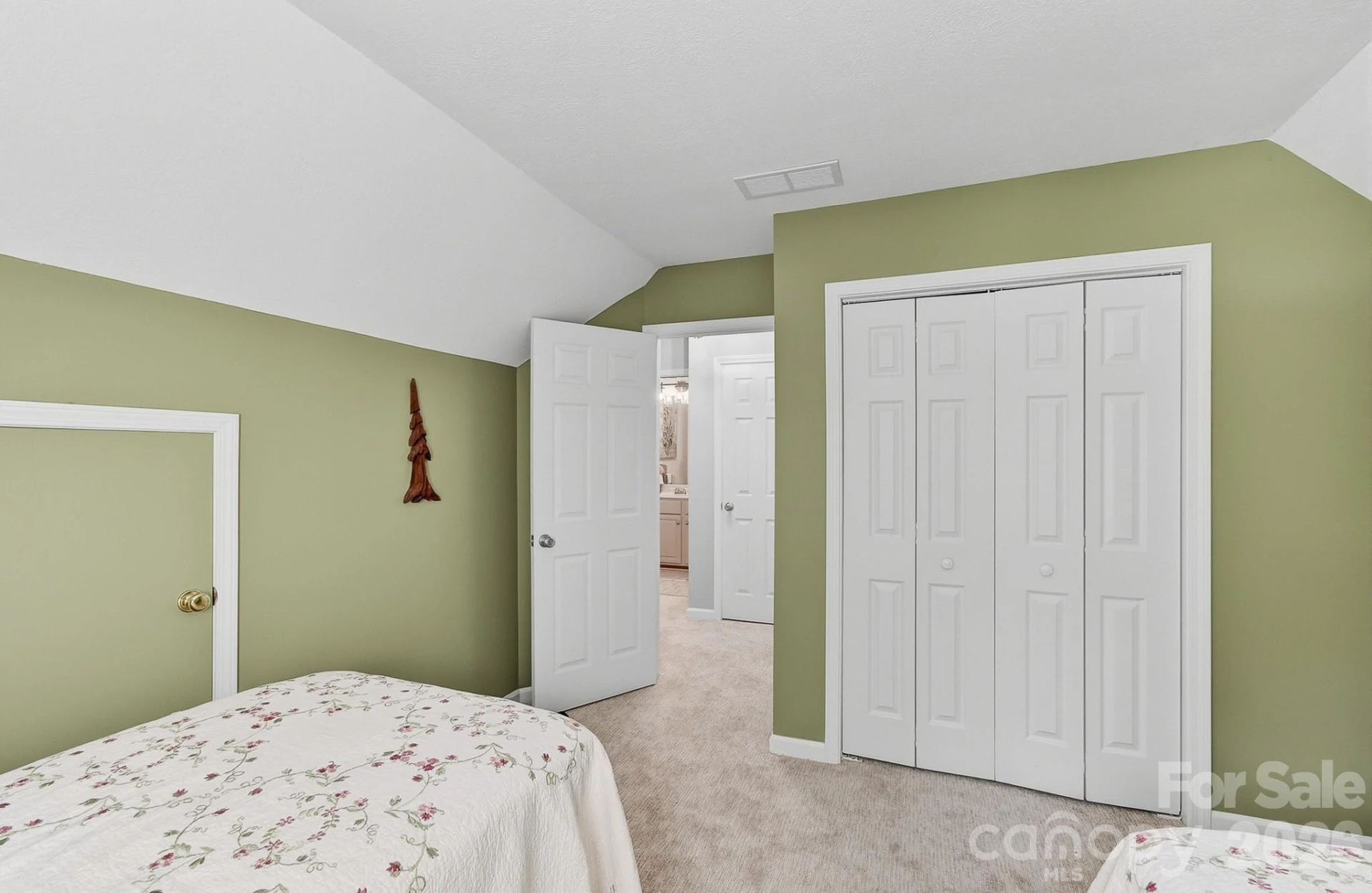 28 Secretariat Drive - Photo 39