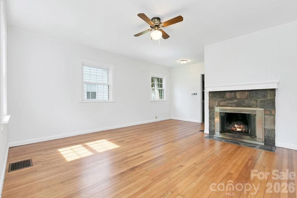 105 Parkview Drive - Photo 10