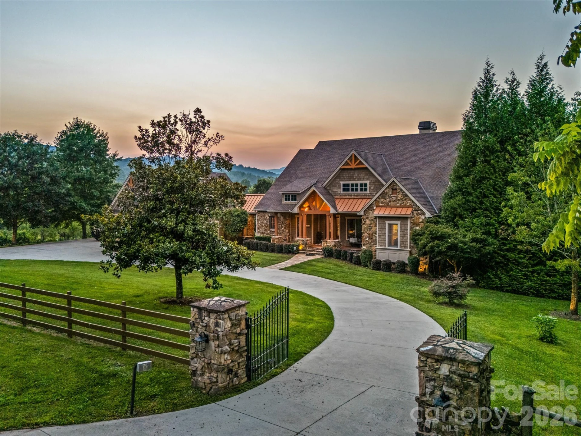 280 Walnut Hollow Road - Photo 2