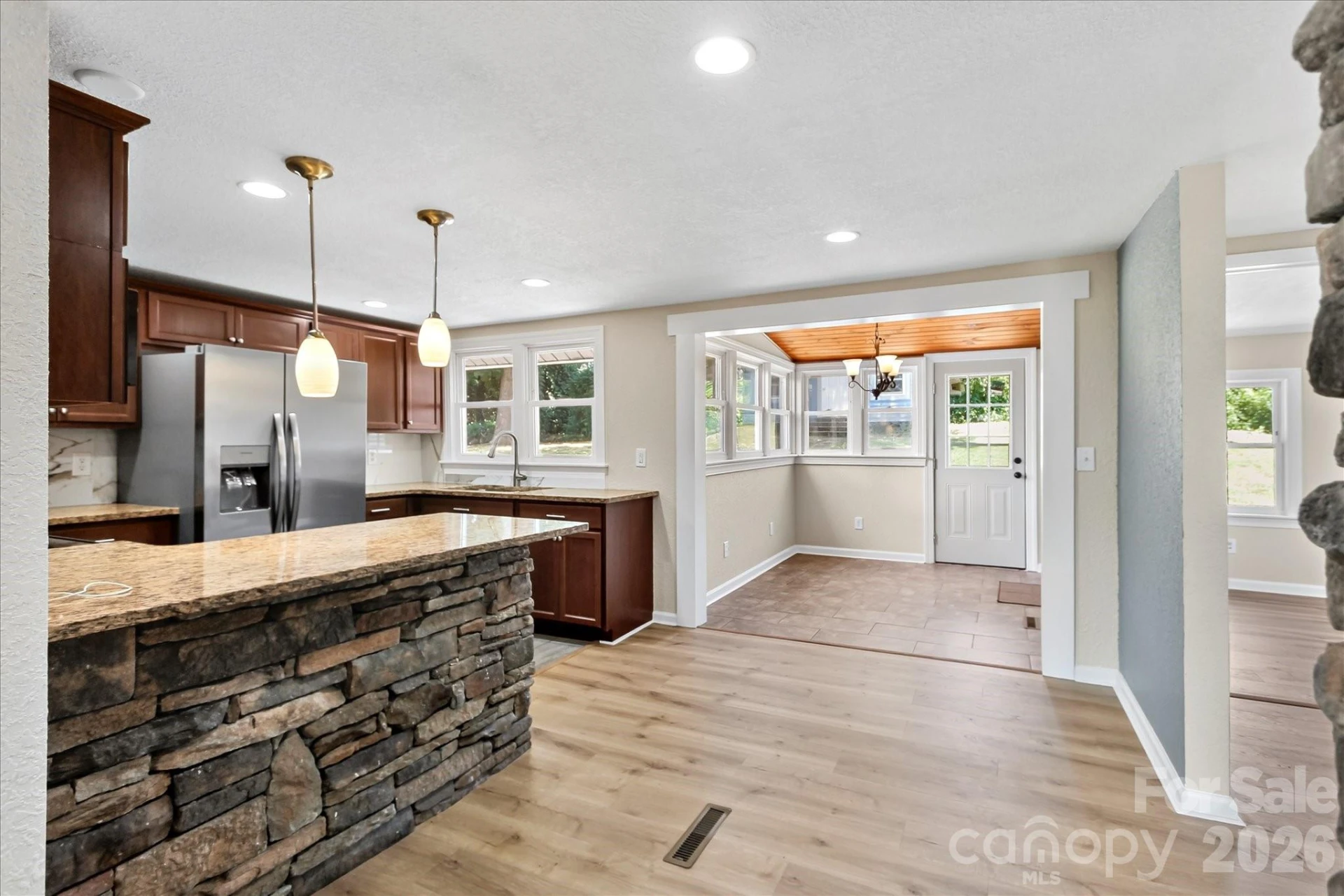136 W Wilhemenia Street #19-22 - Photo 14
