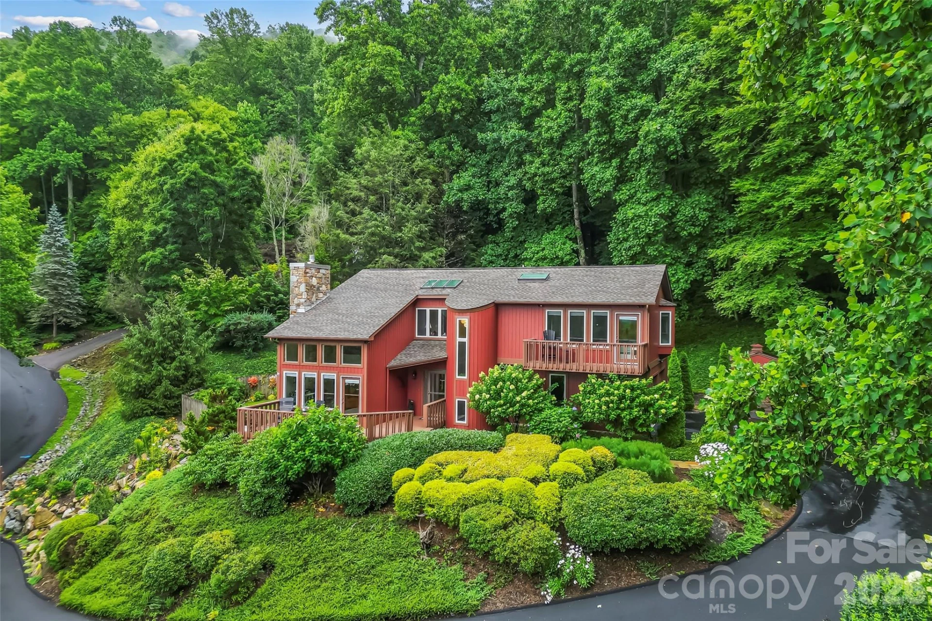 121 Stonecrest Drive - Photo 2