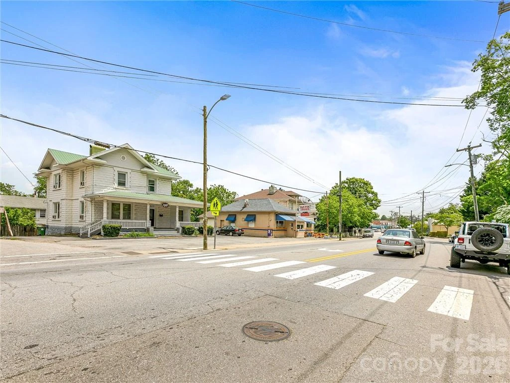 575 Haywood Road - Photo 2