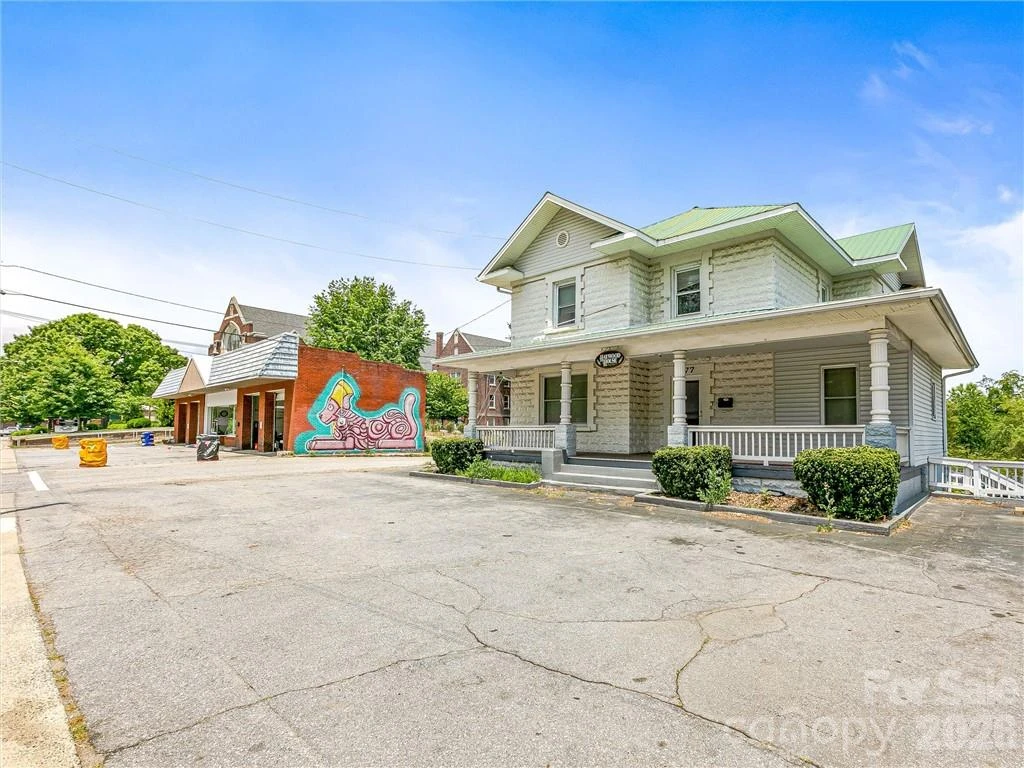 575 Haywood Road - Photo 7