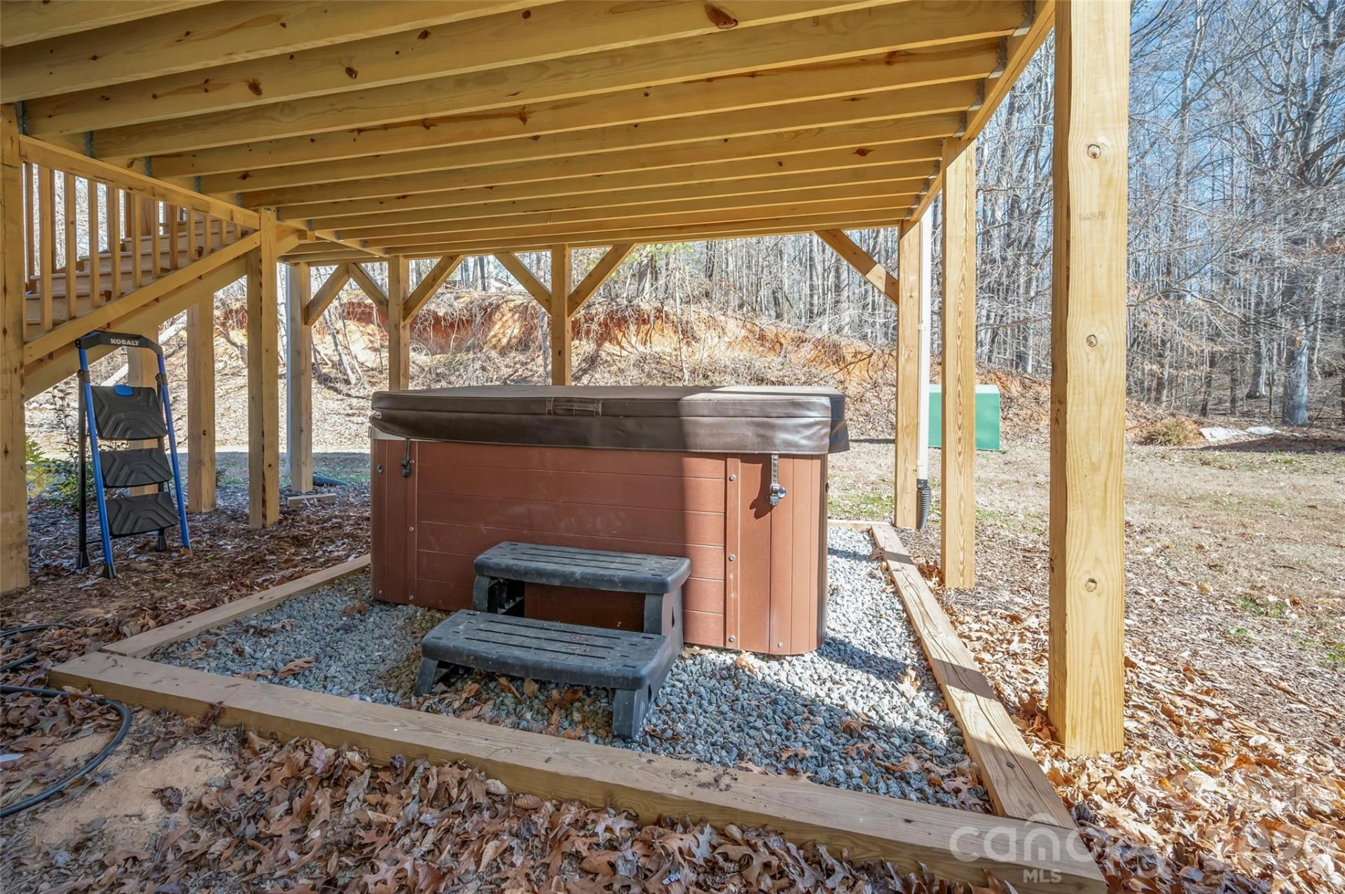 180 Nanhart Court - Photo 4