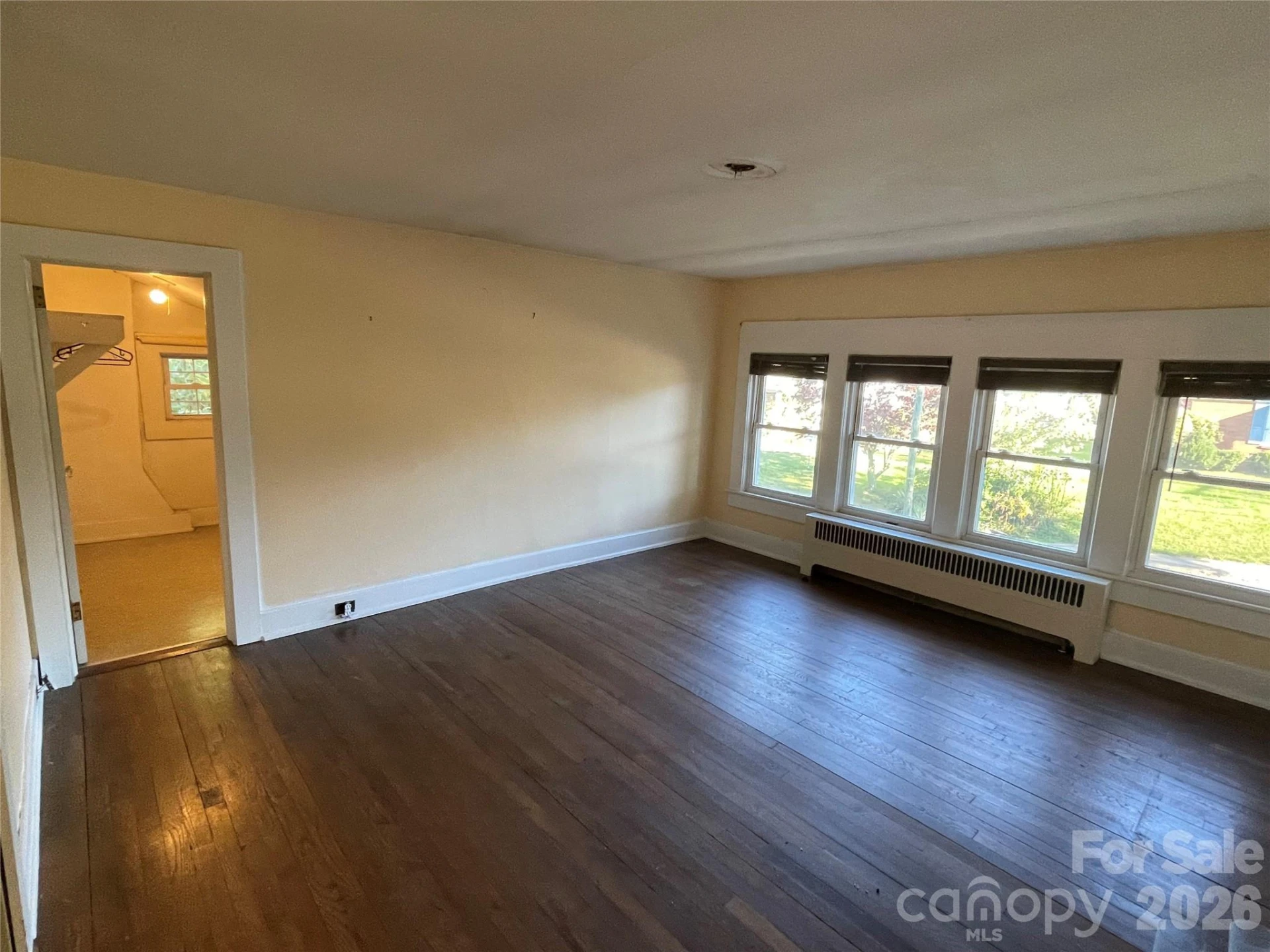 318 Academy Street - Photo 11