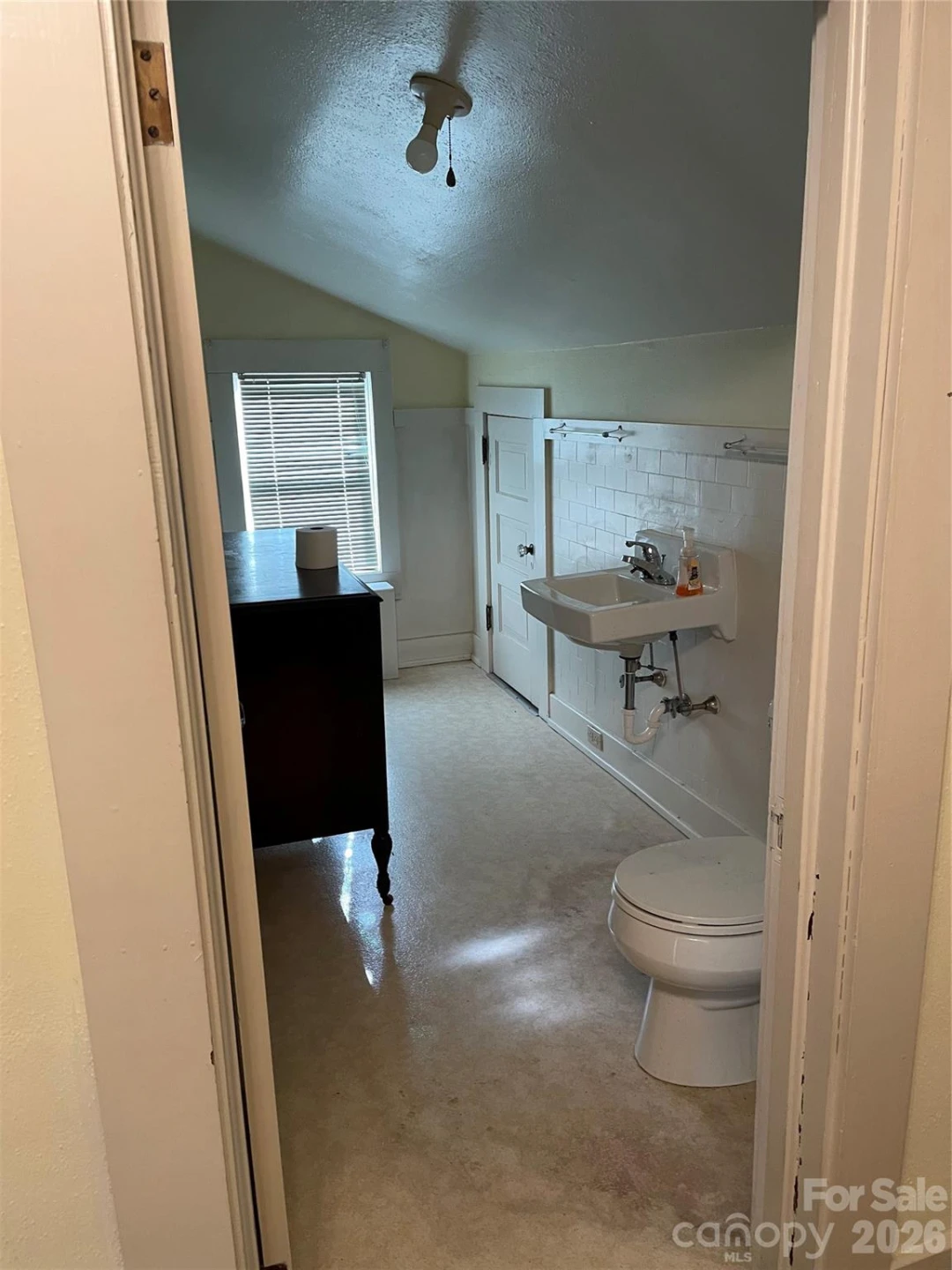 318 Academy Street - Photo 16