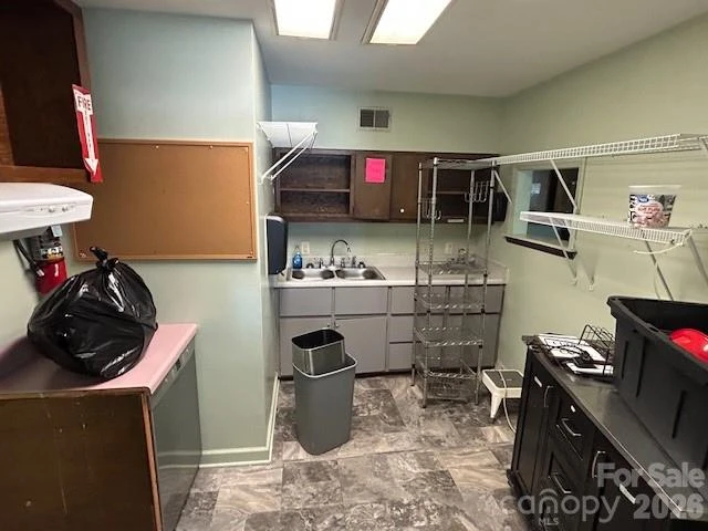 123 Park Lane - Photo 18