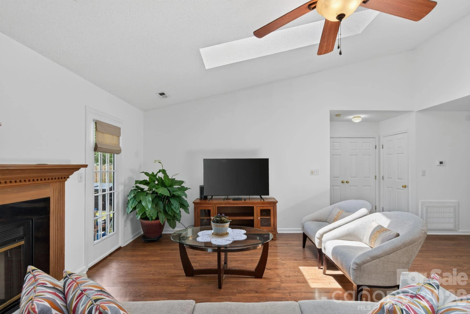 906 Woodhill Drive - Photo 10