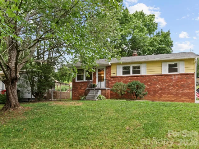 230 School Road E
