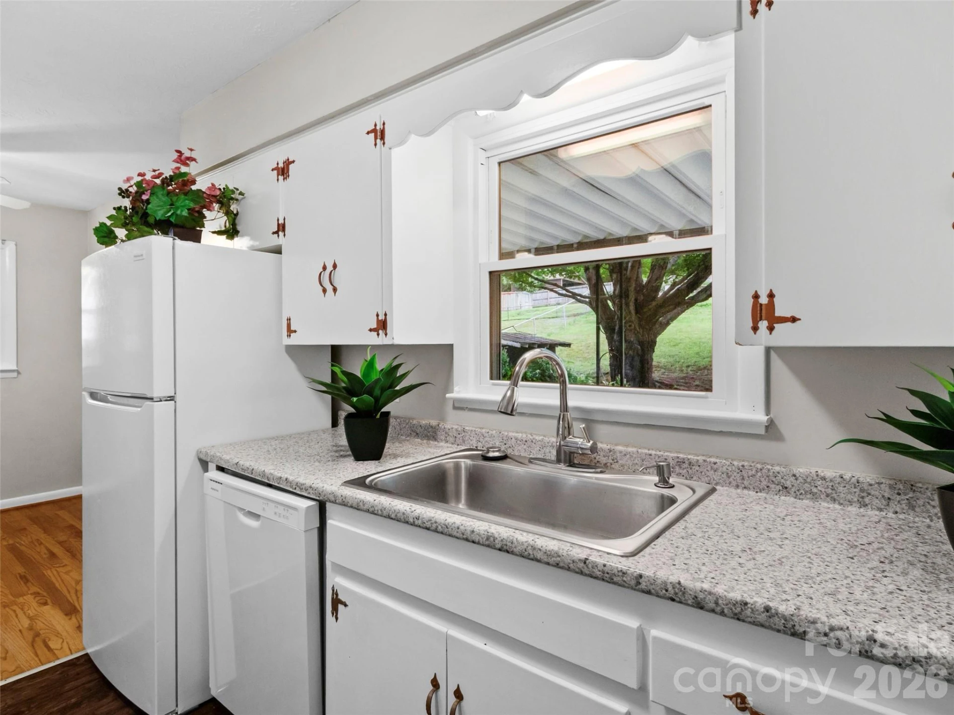 230 School Road E - Photo 12