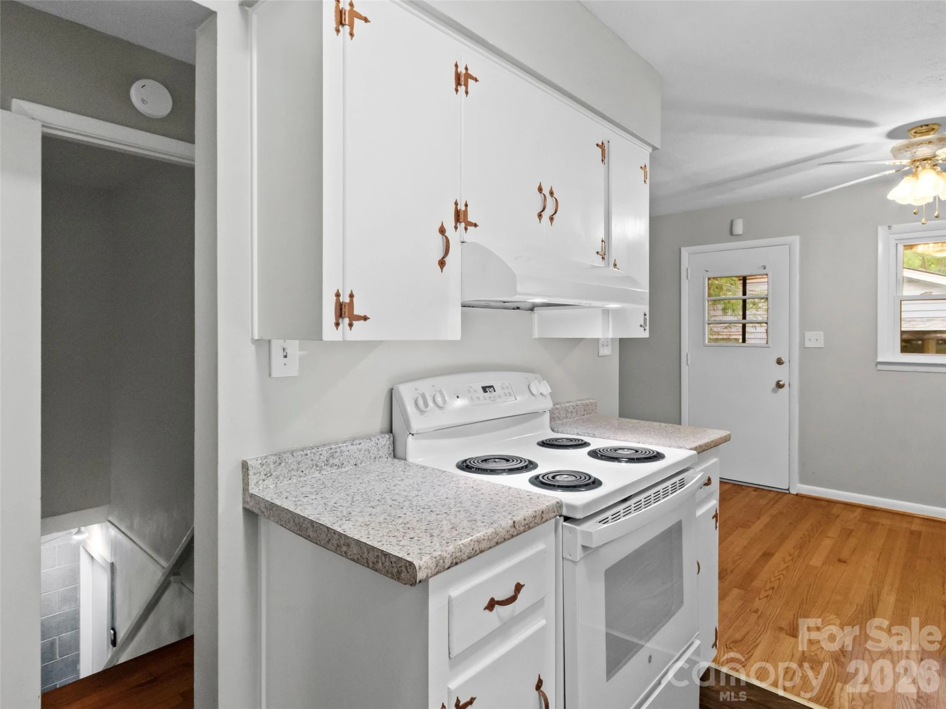 230 School Road E - Photo 14