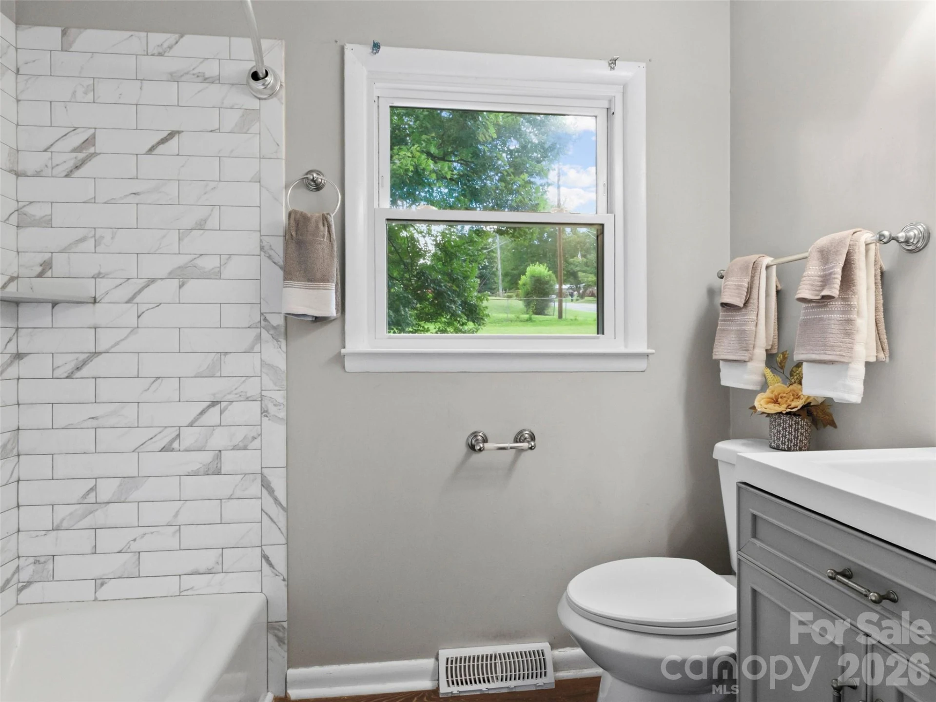 230 School Road E - Photo 19