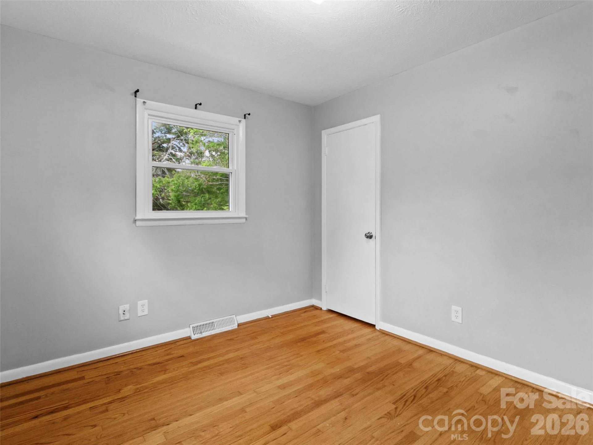 230 School Road E - Photo 26