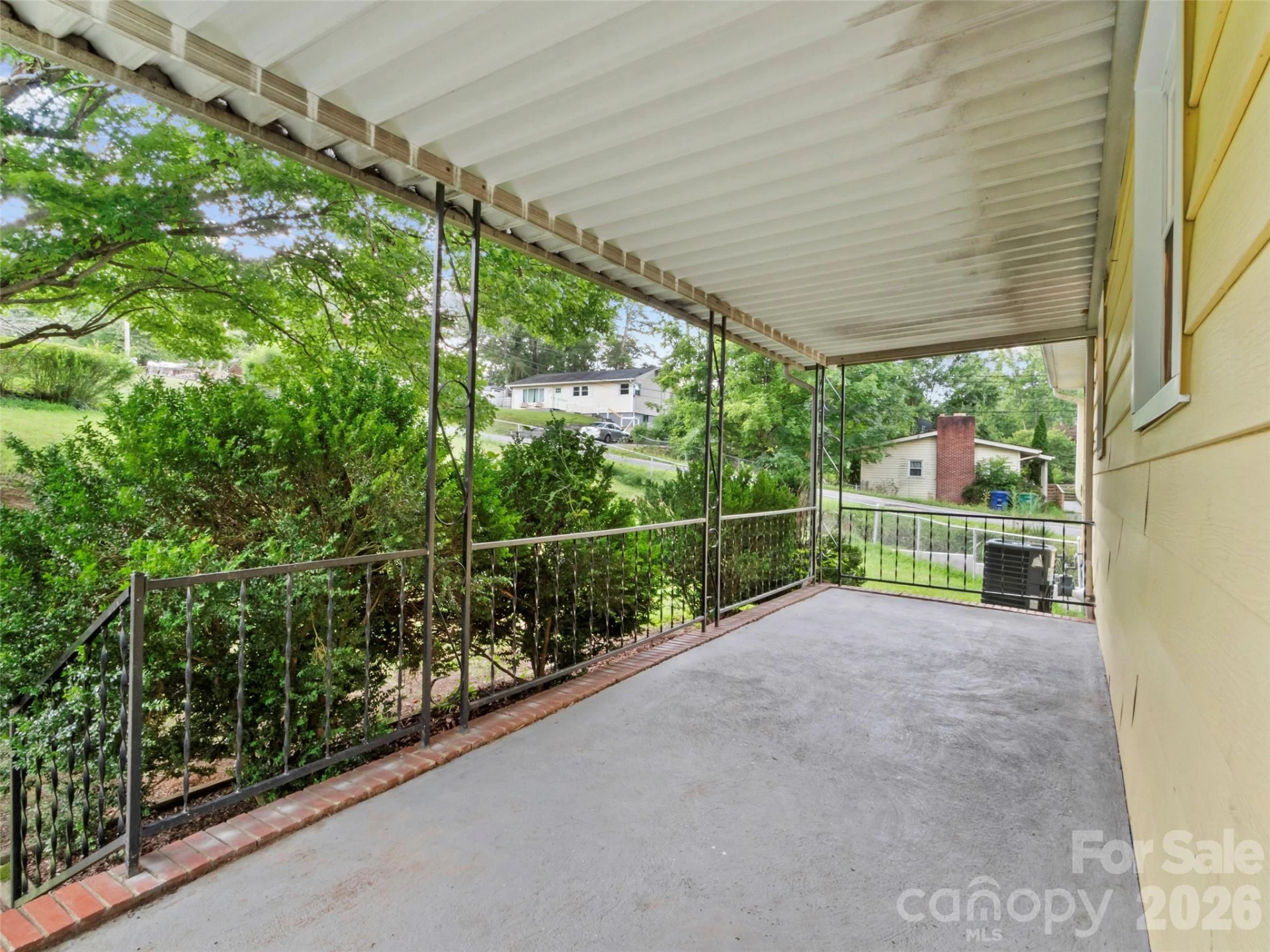 230 School Road E - Photo 35
