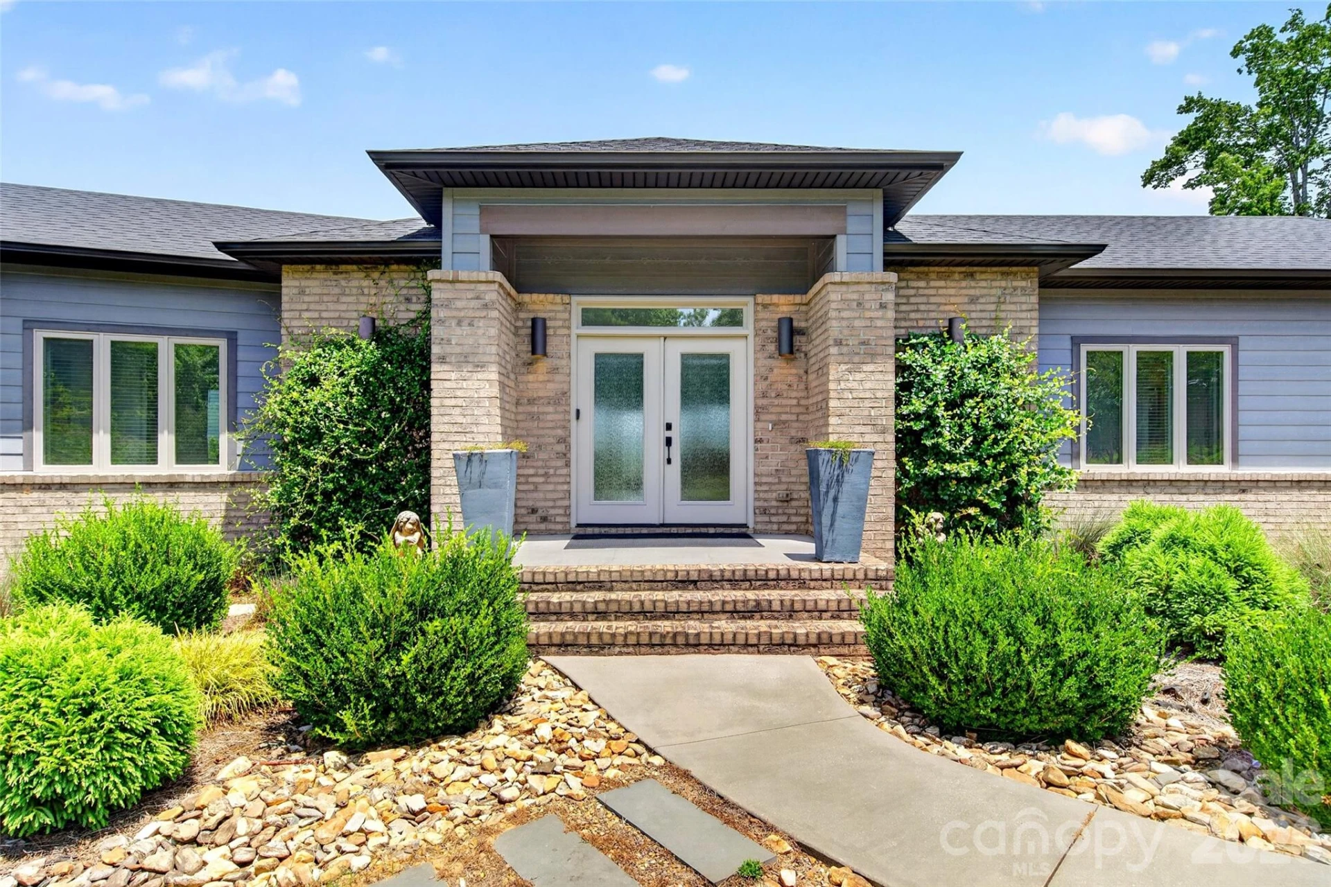 362 Captains Drive - Photo 2