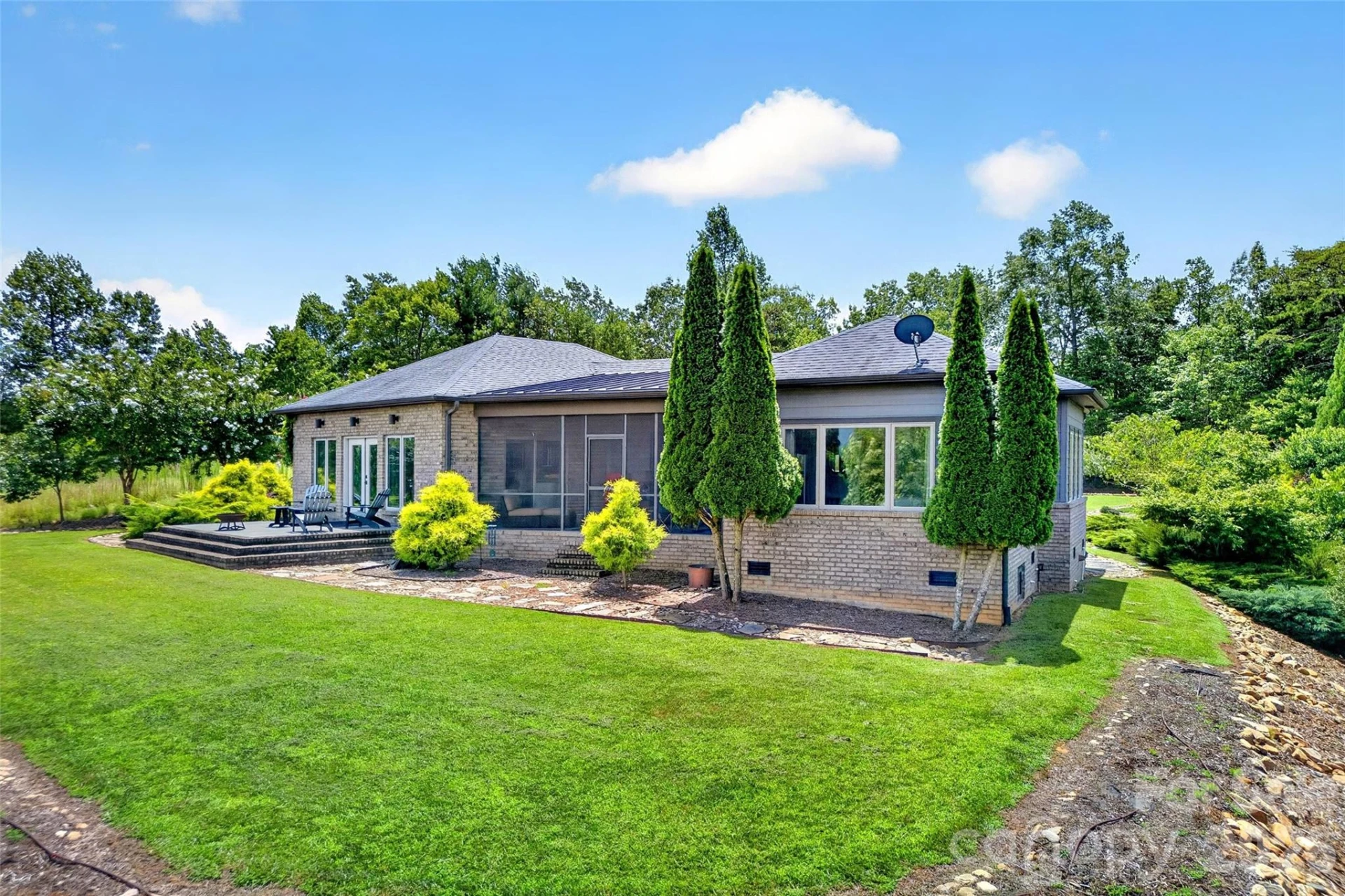 362 Captains Drive - Photo 9