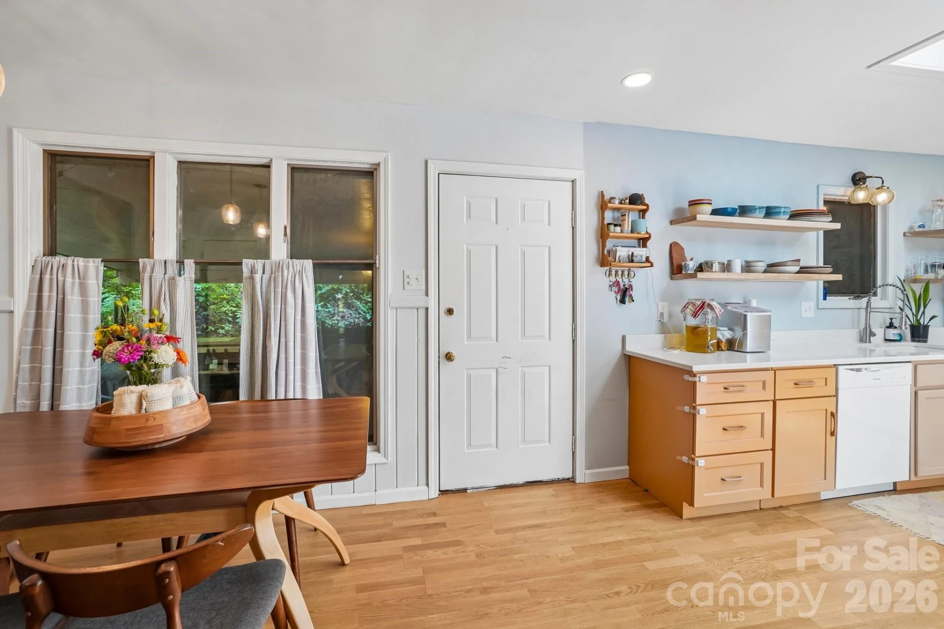 637 Cascade Lake Road - Photo 9