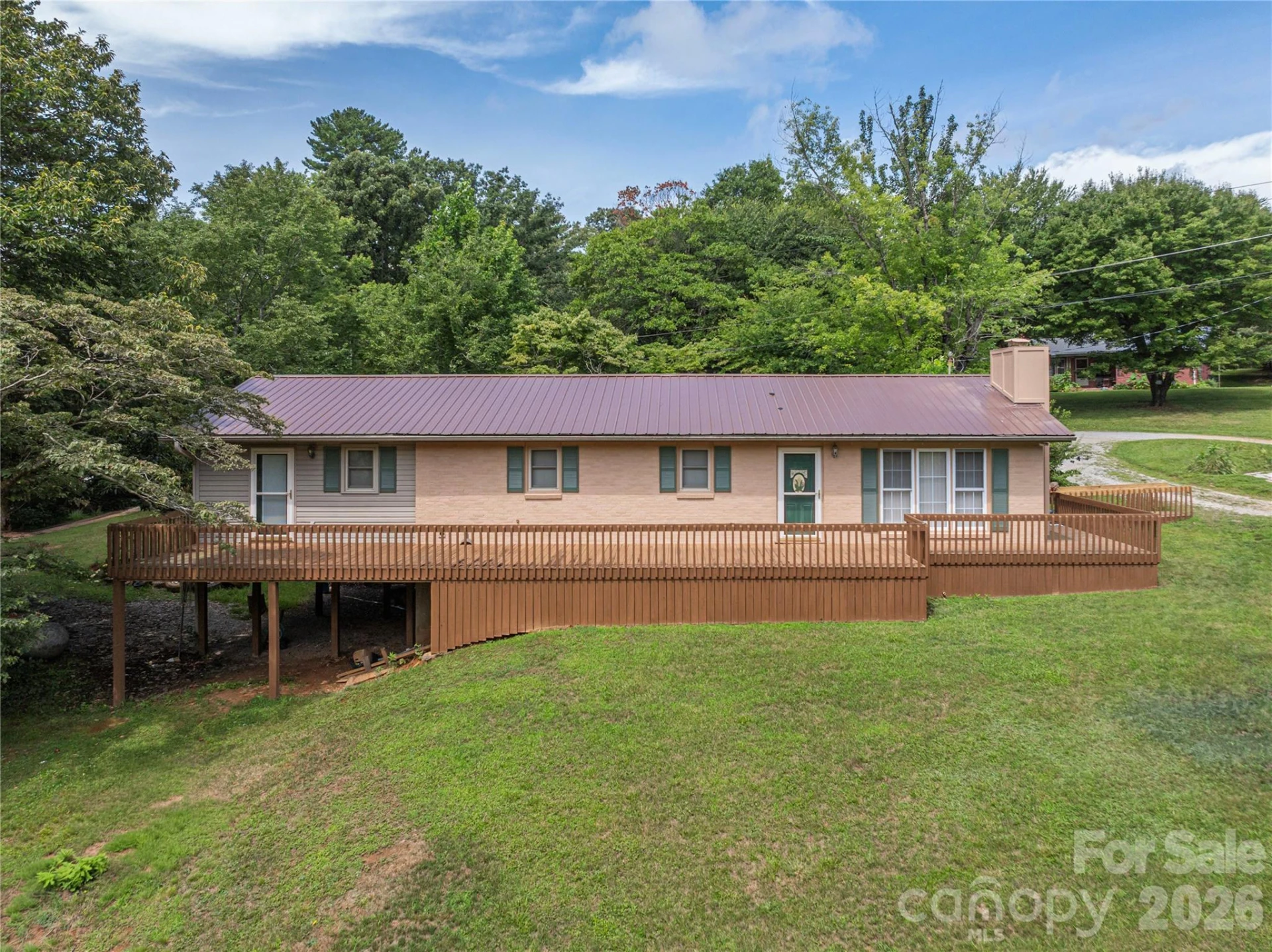 69 Emerald Lane - Photo 2