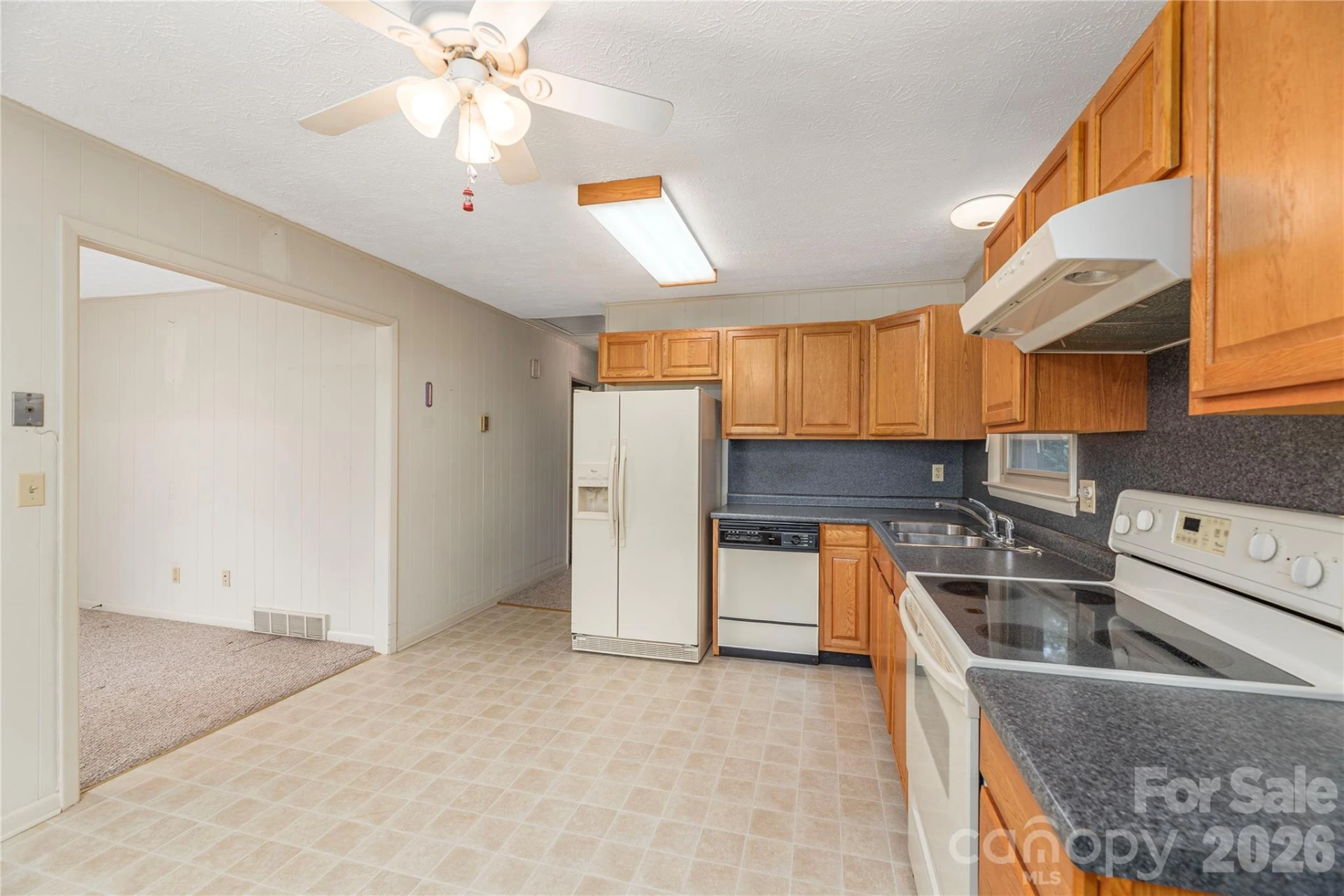 69 Emerald Lane - Photo 6