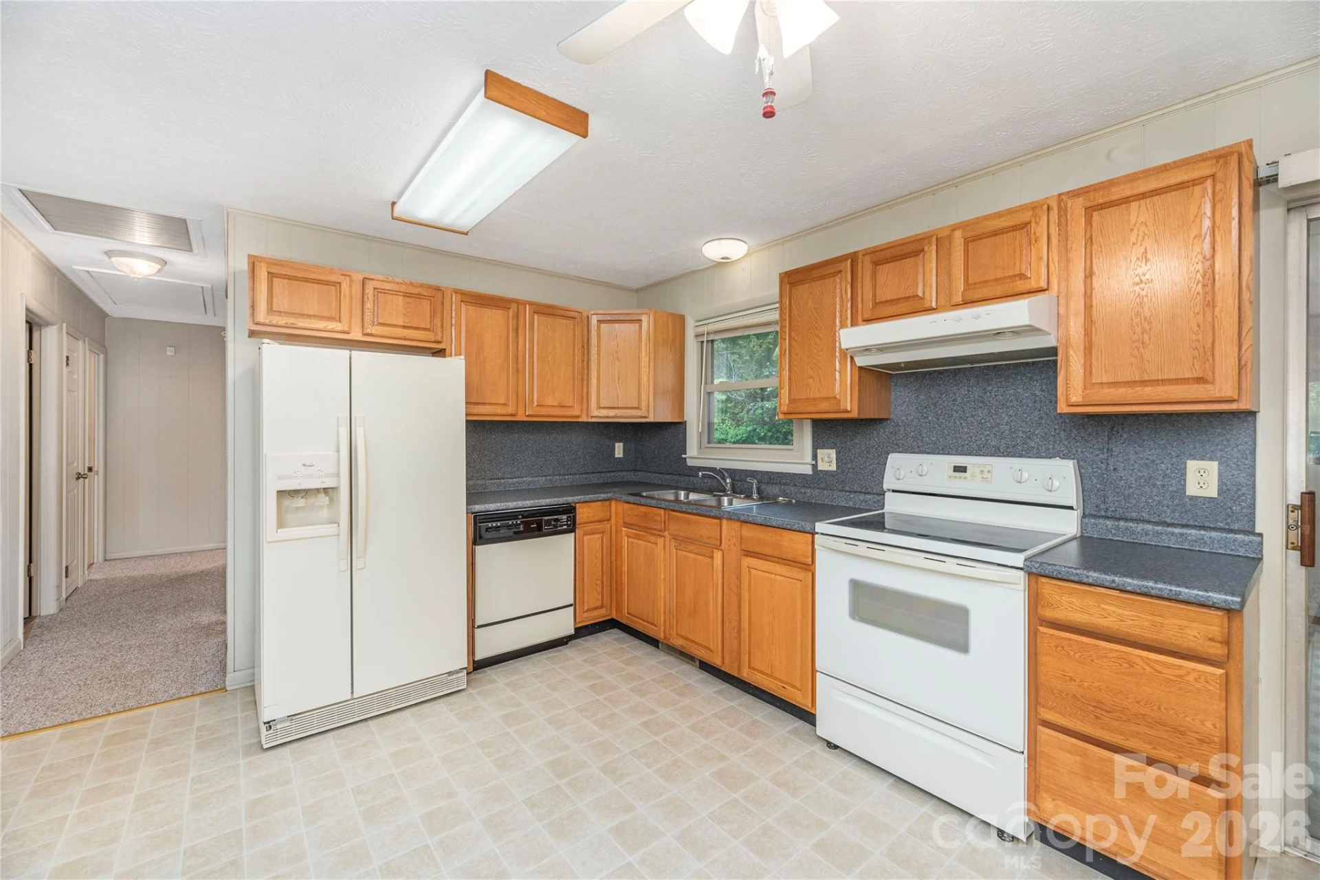 69 Emerald Lane - Photo 7