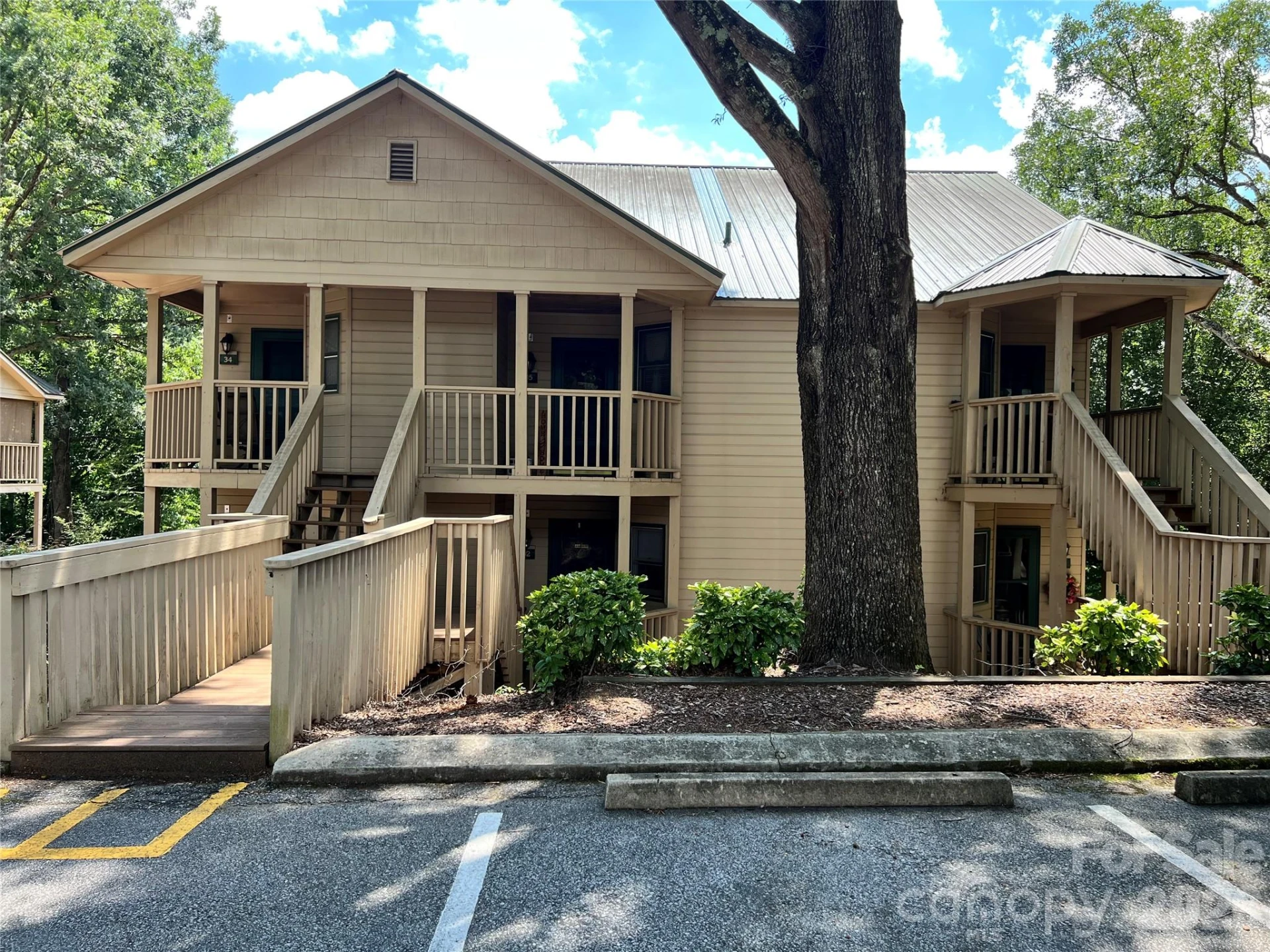 160 Whitney Boulevard #35 - Photo 4