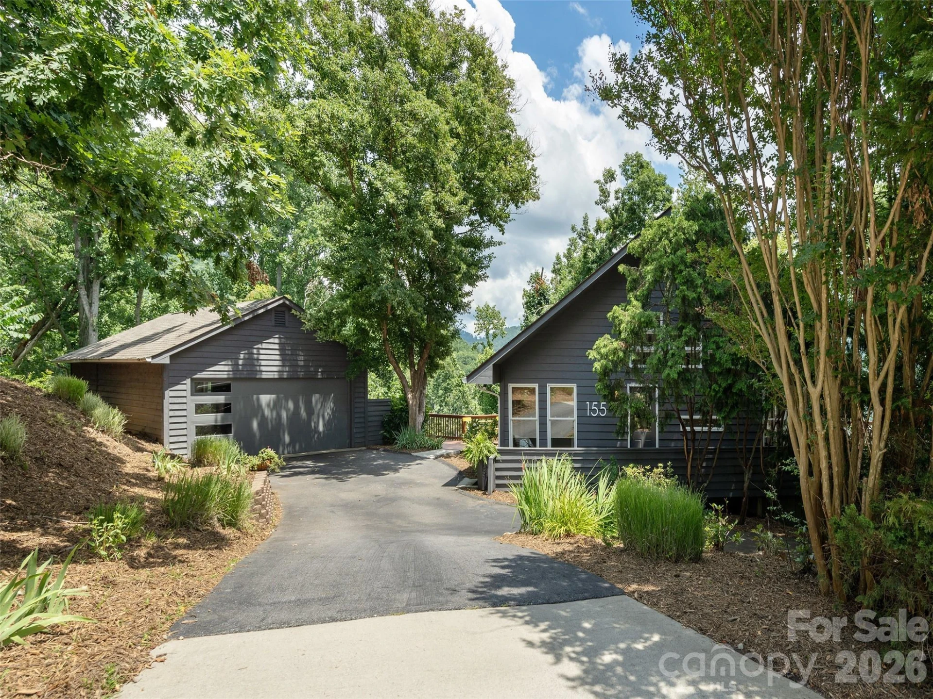155 Crabapple Lane