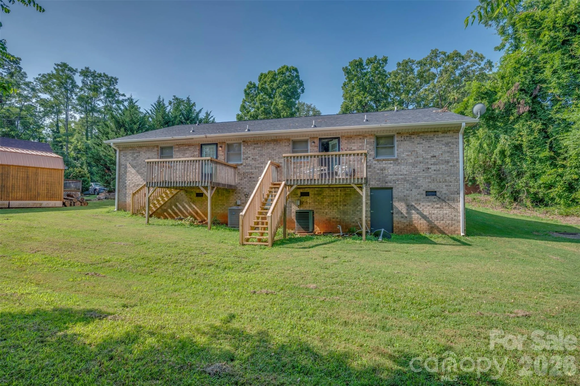143 Big Springs Avenue - Photo 3