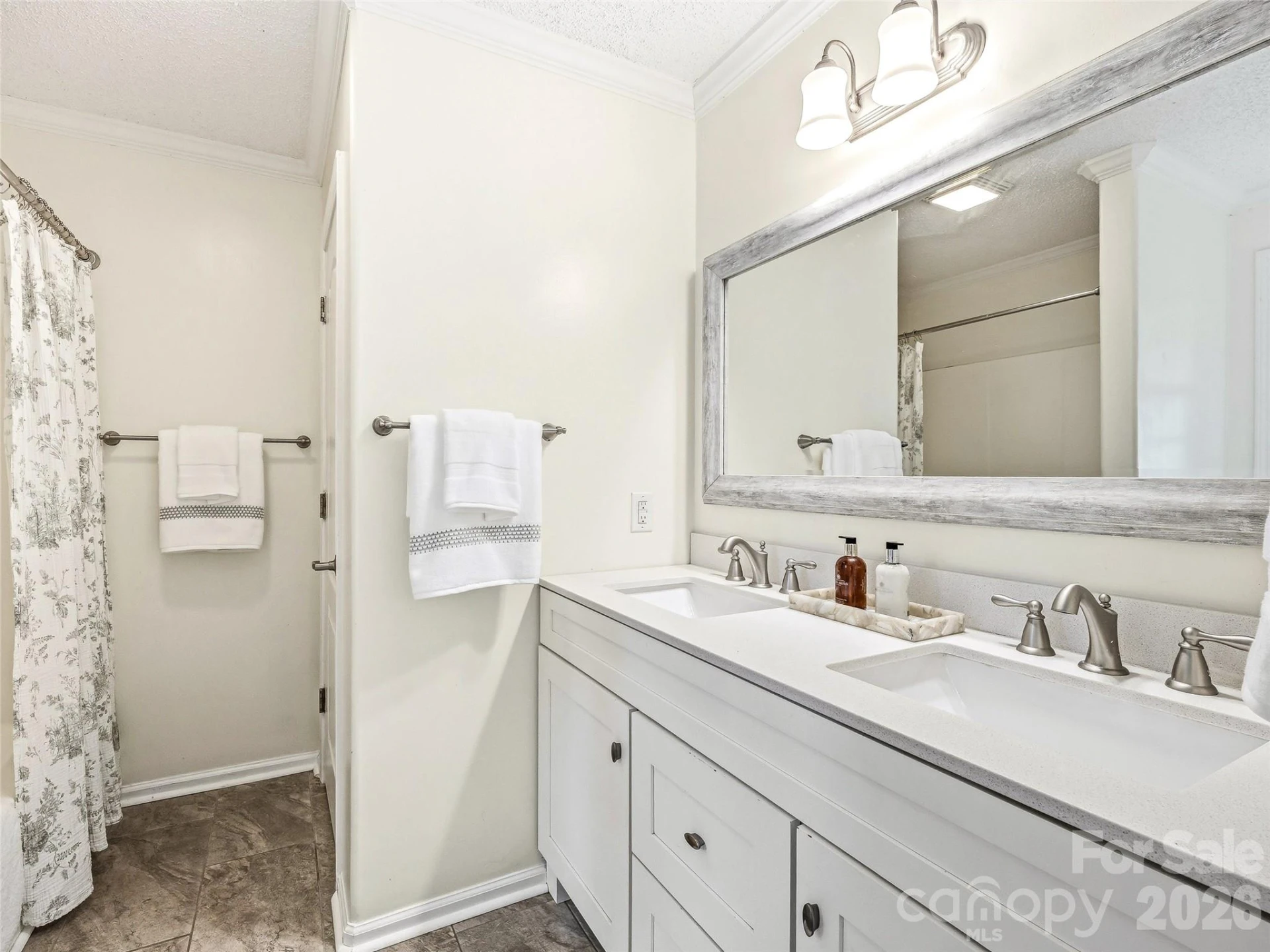 144 Hanover Street - Photo 12