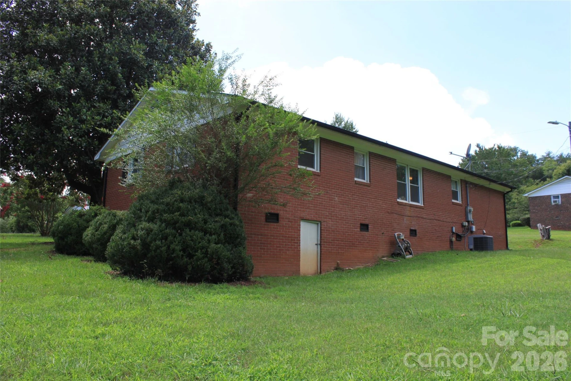 165 Springdale Drive - Photo 6