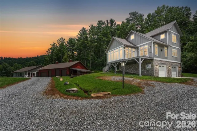 326 Golden Valley Drive