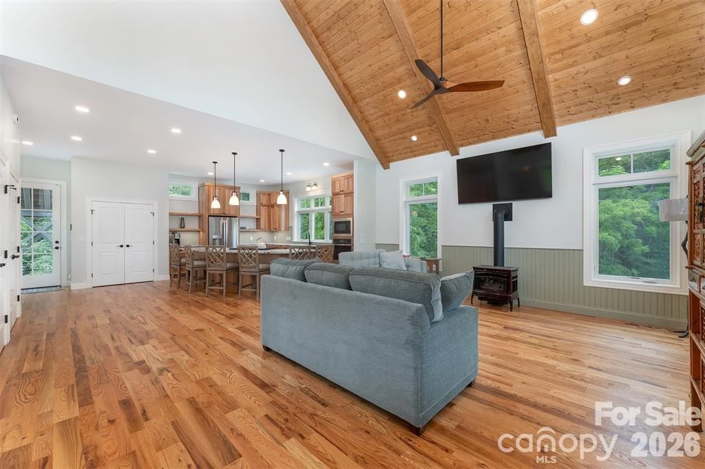 326 Golden Valley Drive - Photo 8