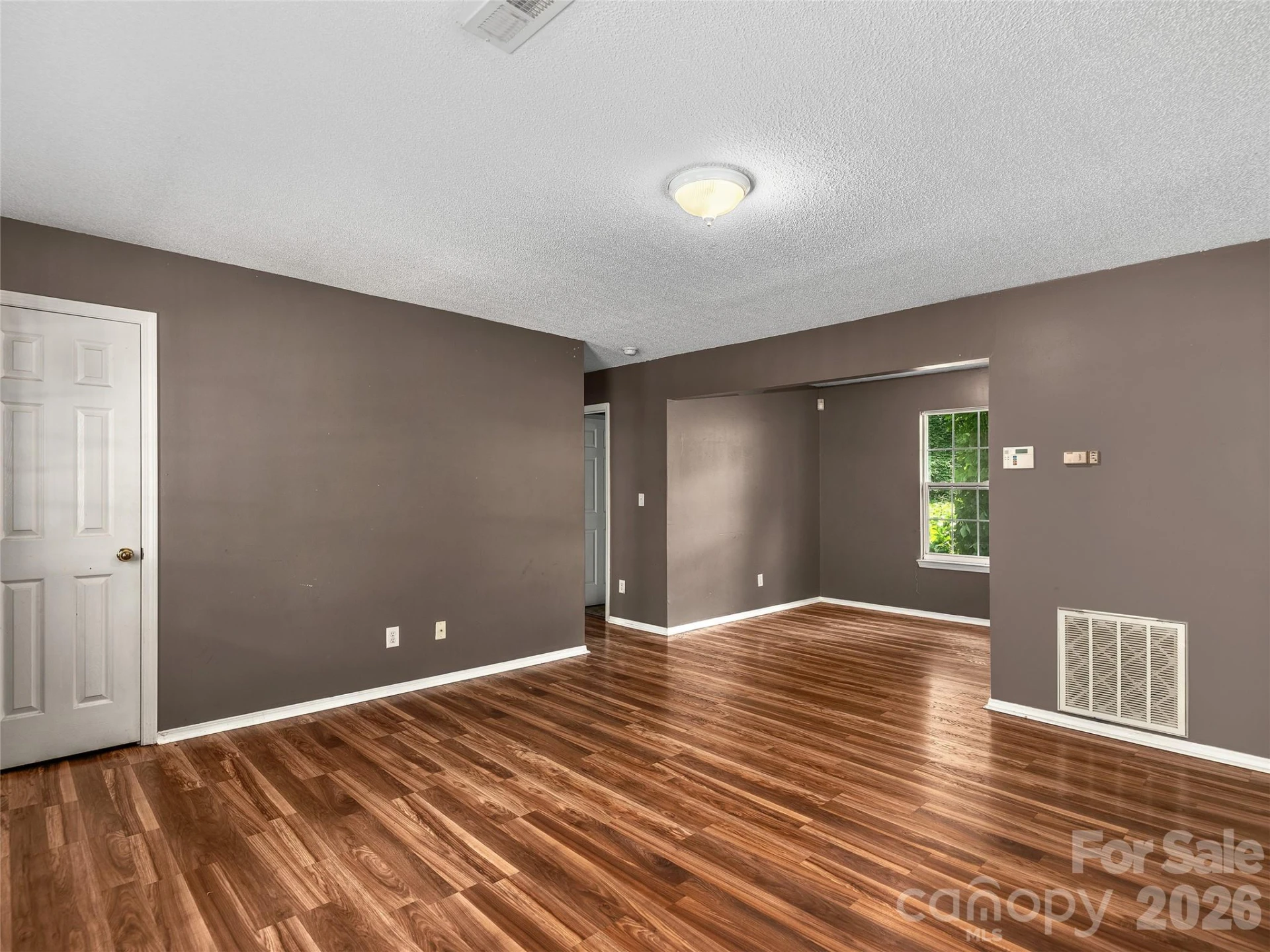 321 Virginia Avenue - Photo 5