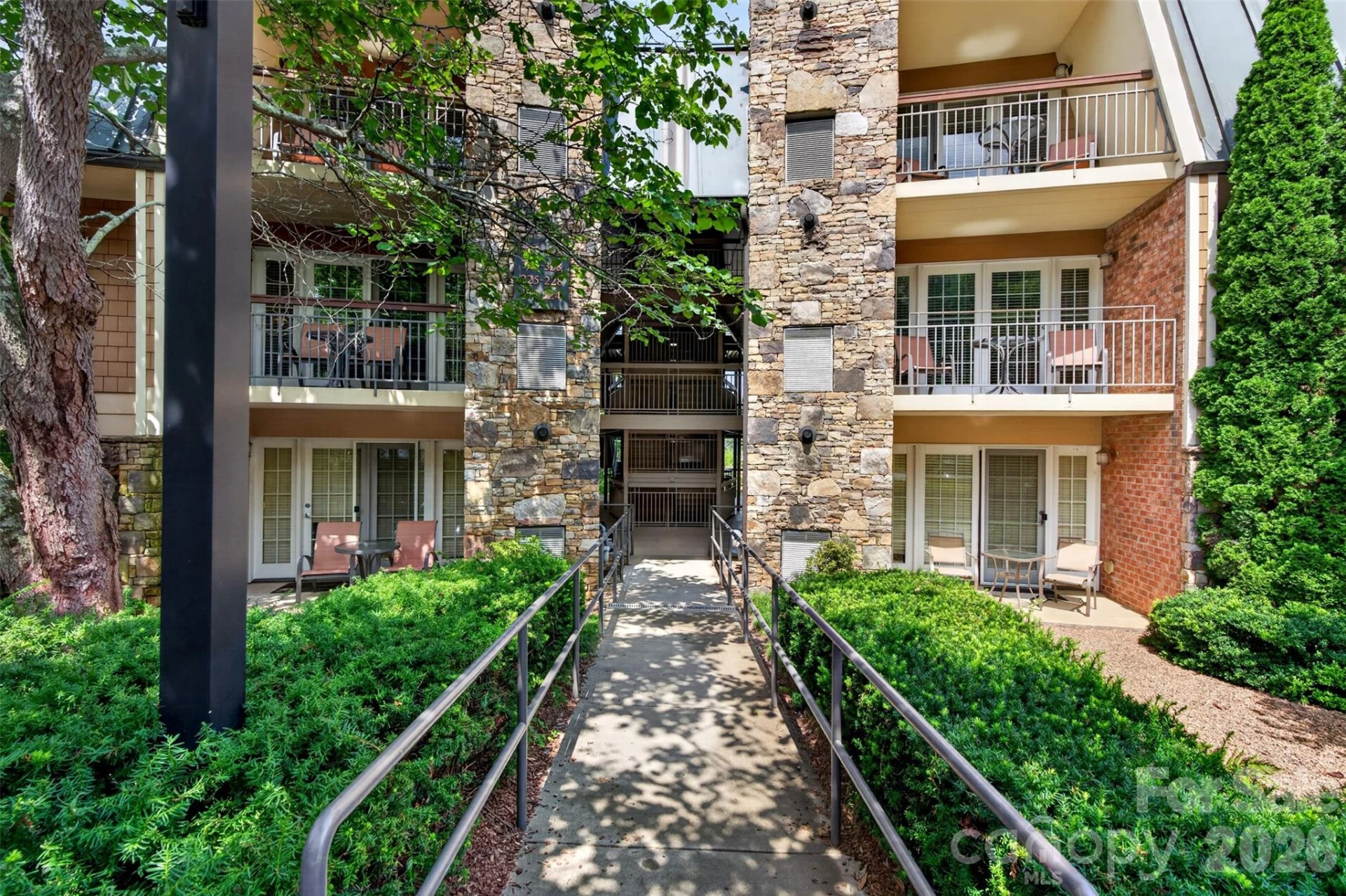 325 Bowling Park Road - Photo 5