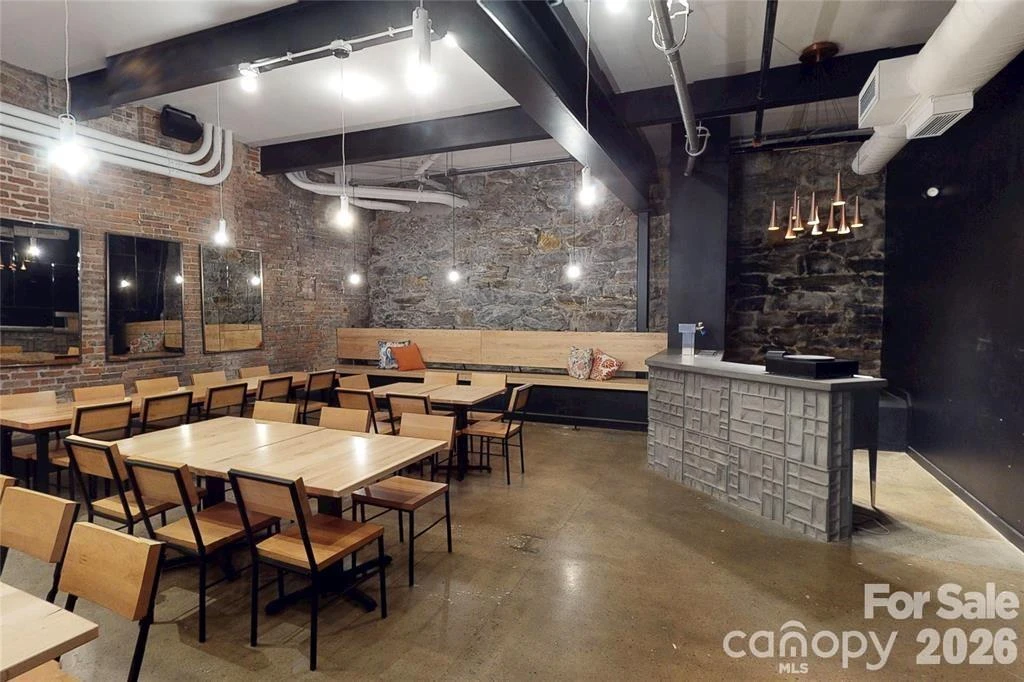 39 Lexington Avenue N - Photo 3