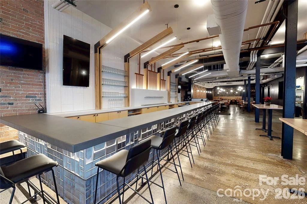 39 Lexington Avenue N - Photo 8