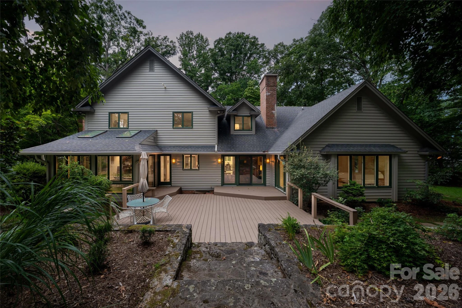 12 Stuyvesant Crescent - Photo 2