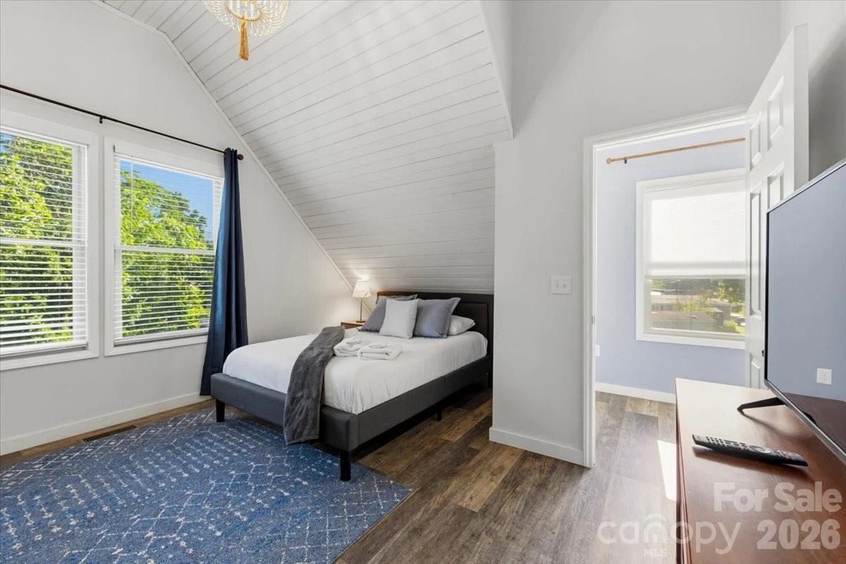 109 Portmanvilla Road - Photo 23