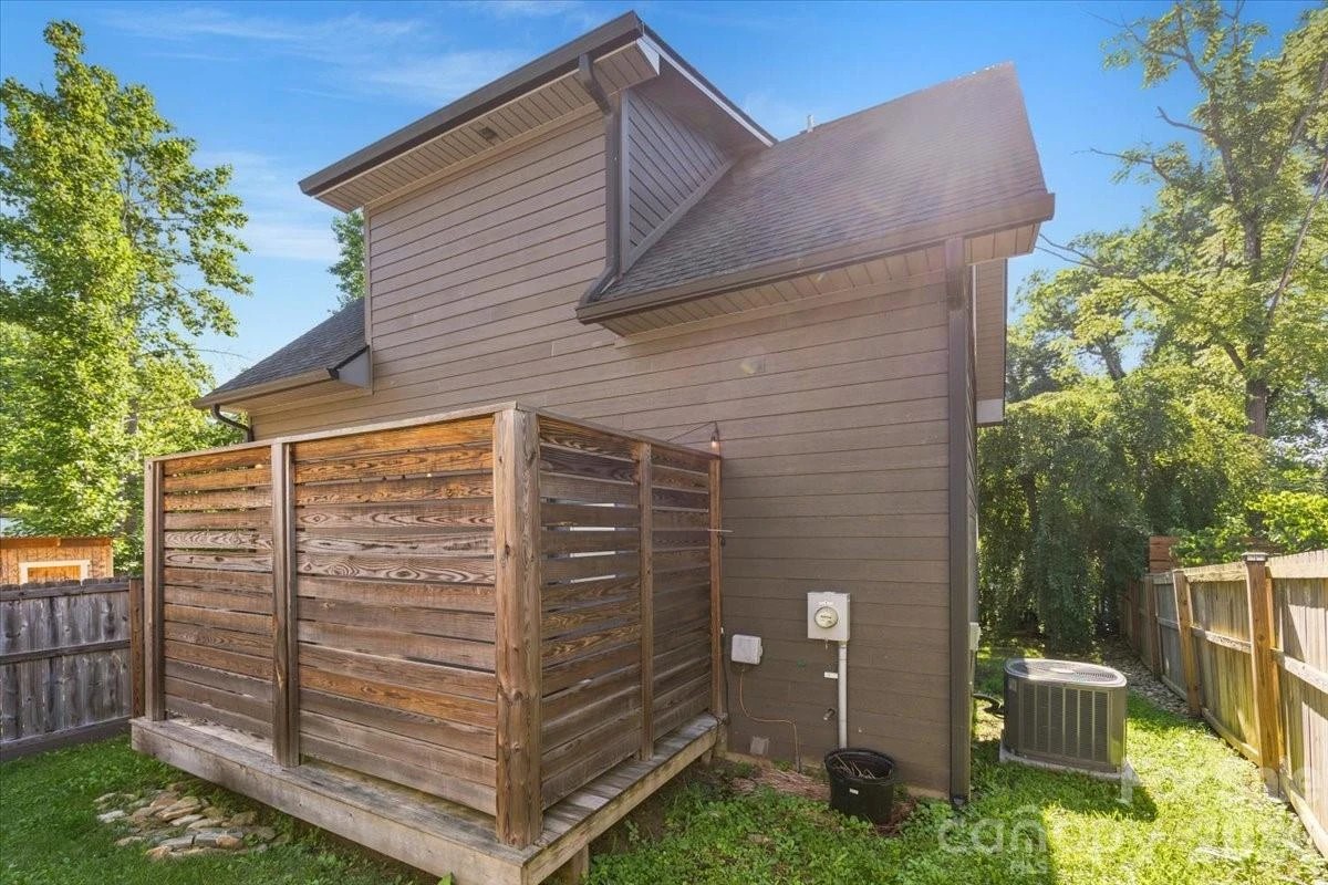 109 Portmanvilla Road - Photo 35