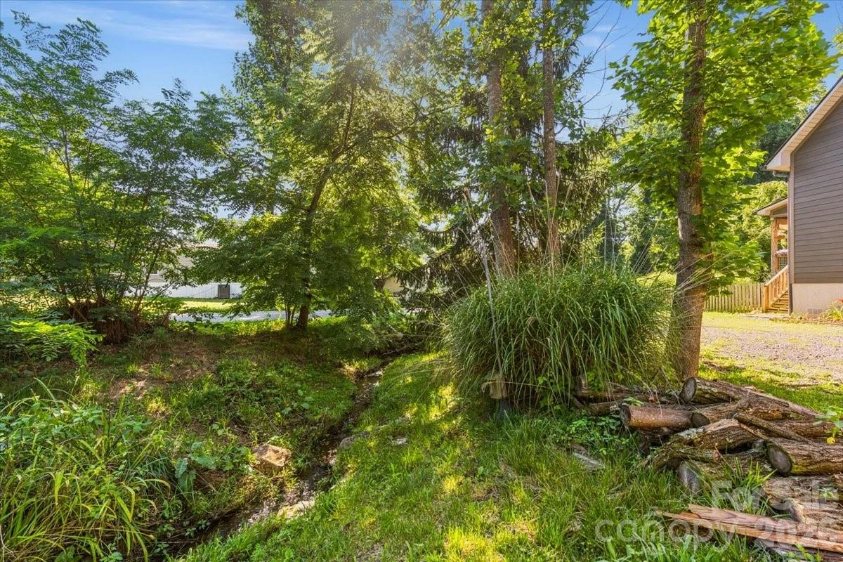 109 Portmanvilla Road - Photo 44