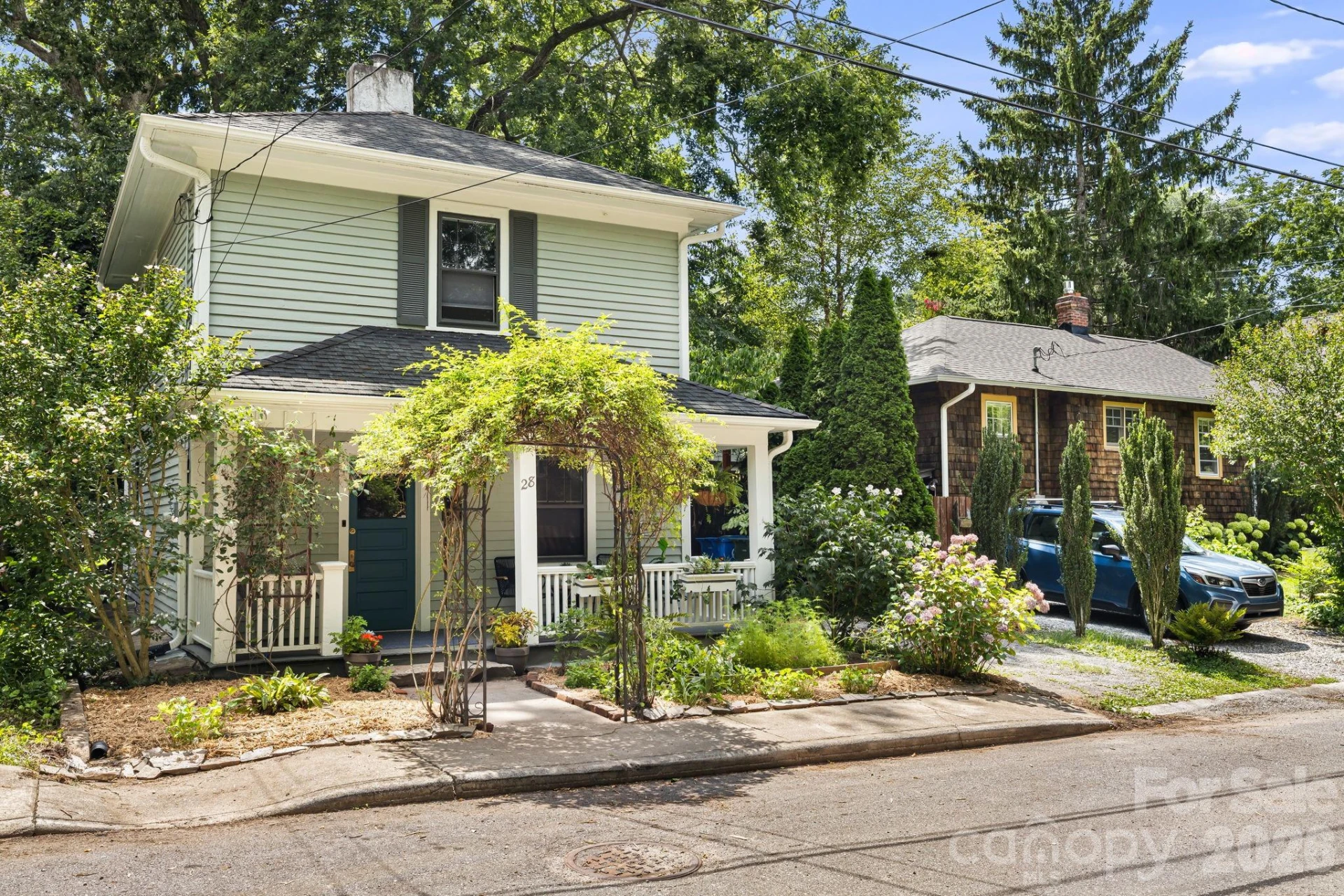 28 Woodlawn Avenue - Photo 3