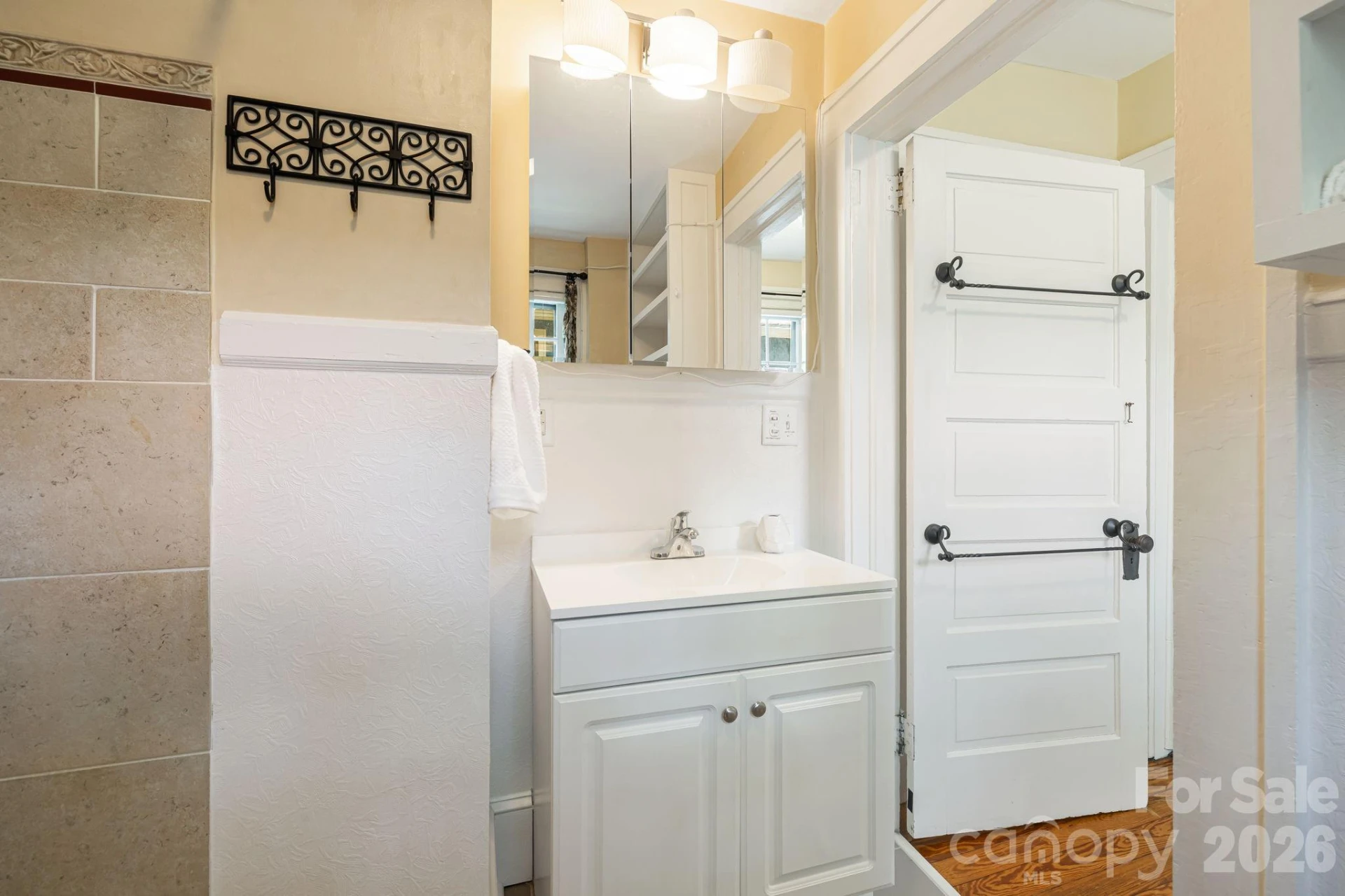 28 Woodlawn Avenue - Photo 30
