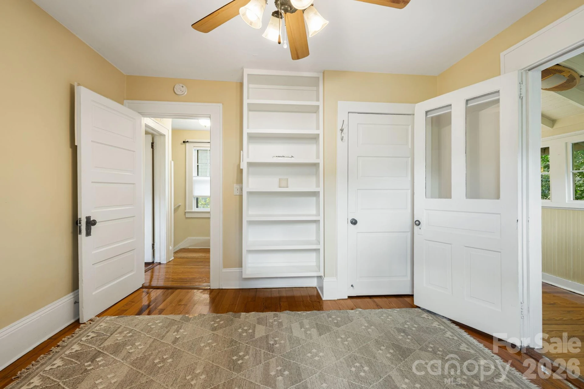 28 Woodlawn Avenue - Photo 37