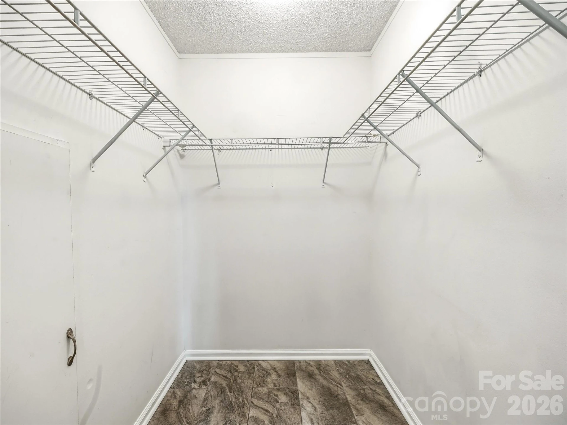 144 Hanover Street - Photo 13