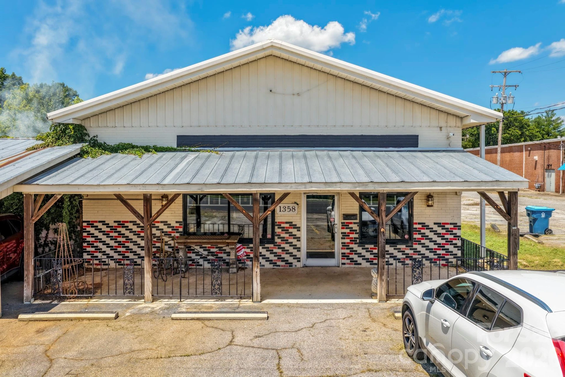 1358 W Main Street