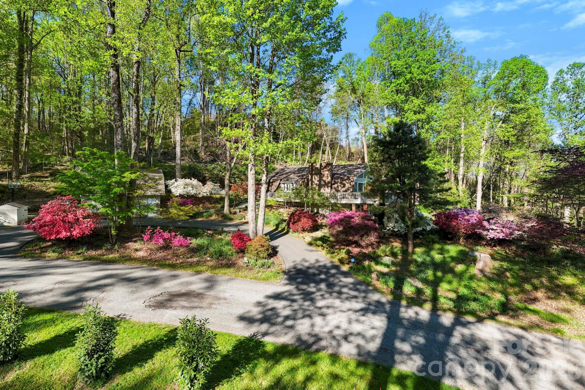 336 Sky Lake Drive - Photo 2