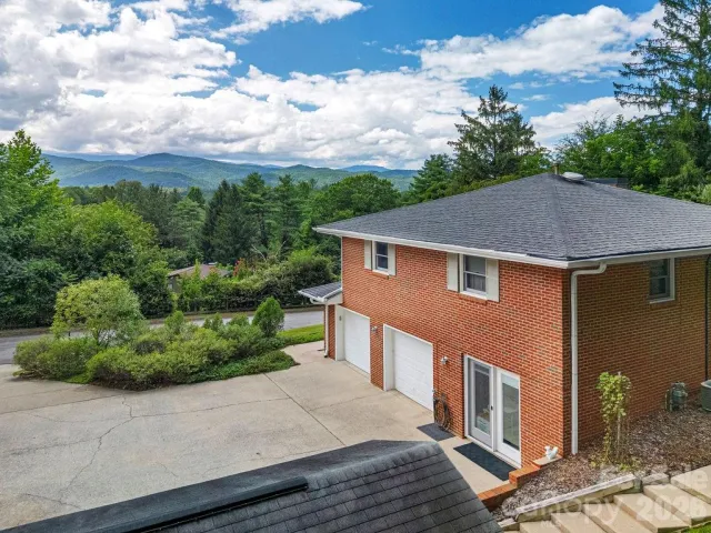 337 Delphia Drive