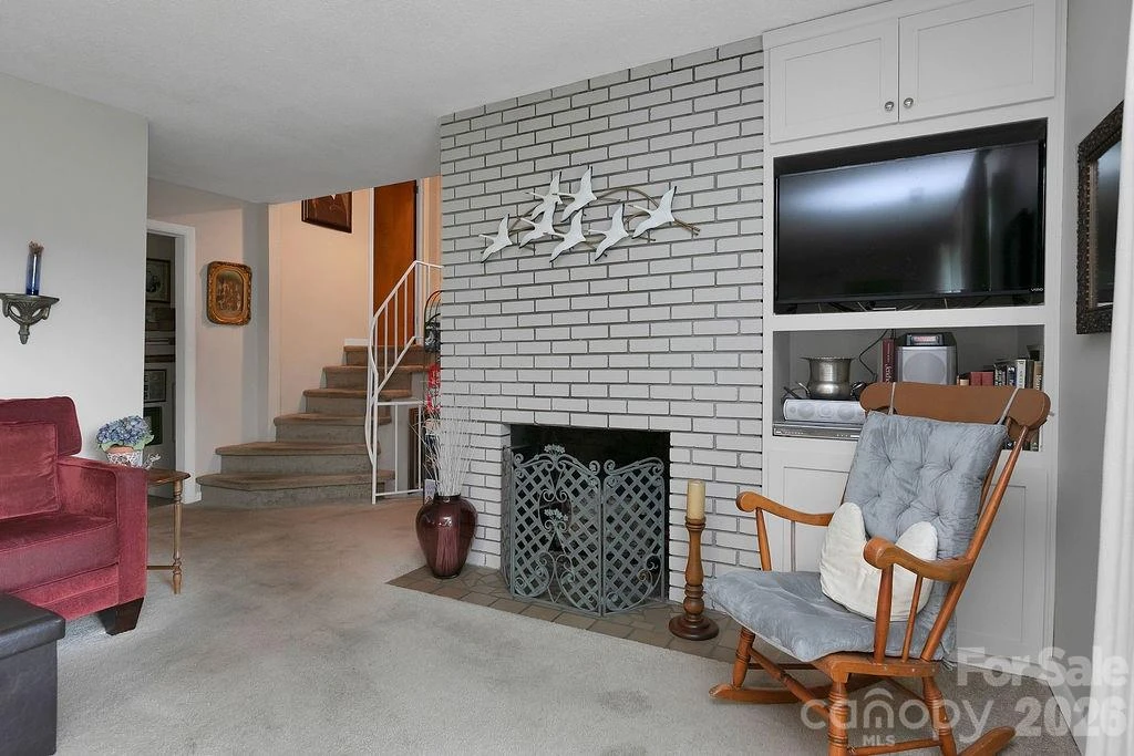 337 Delphia Drive - Photo 16