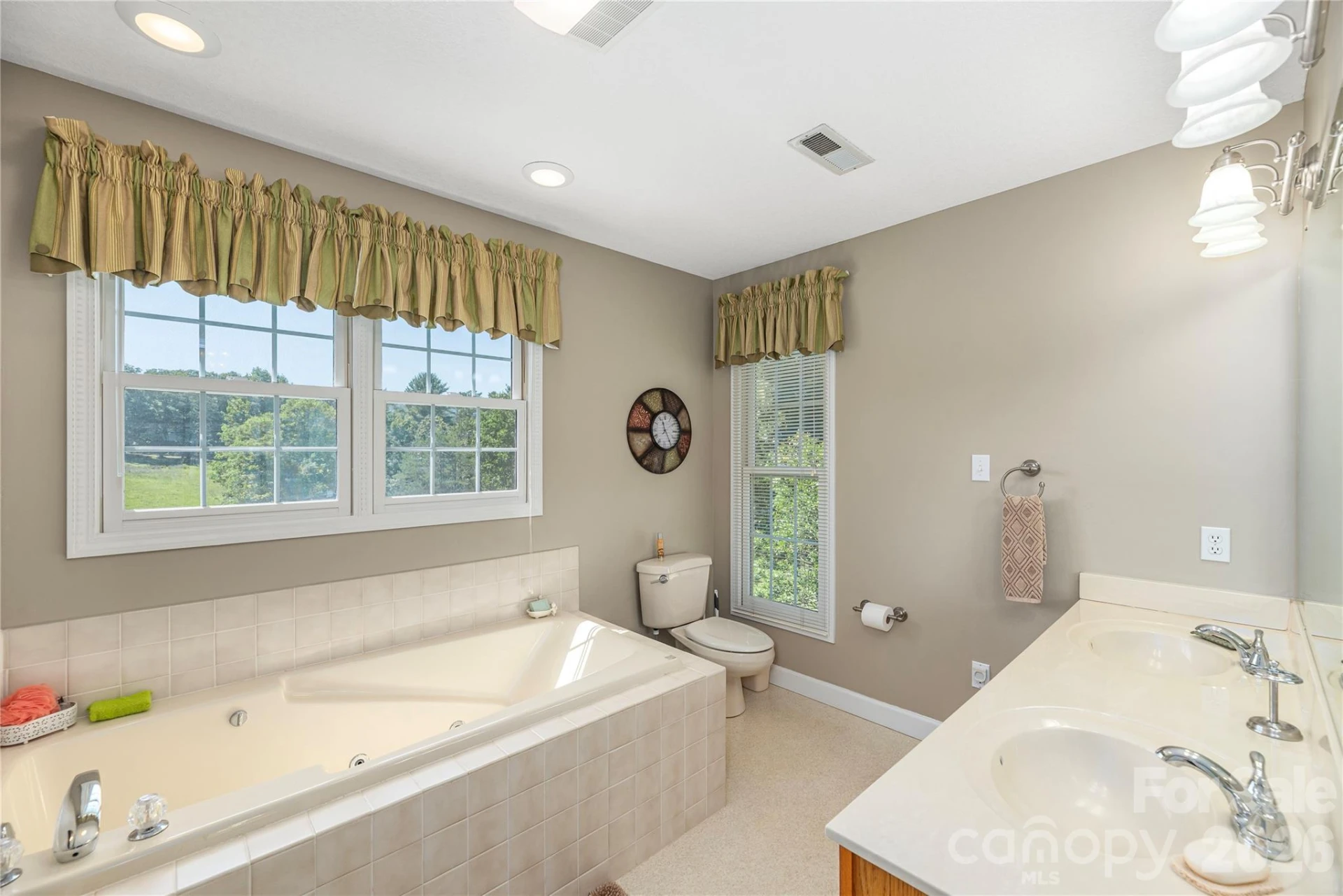 35 Forest Knoll Drive - Photo 19